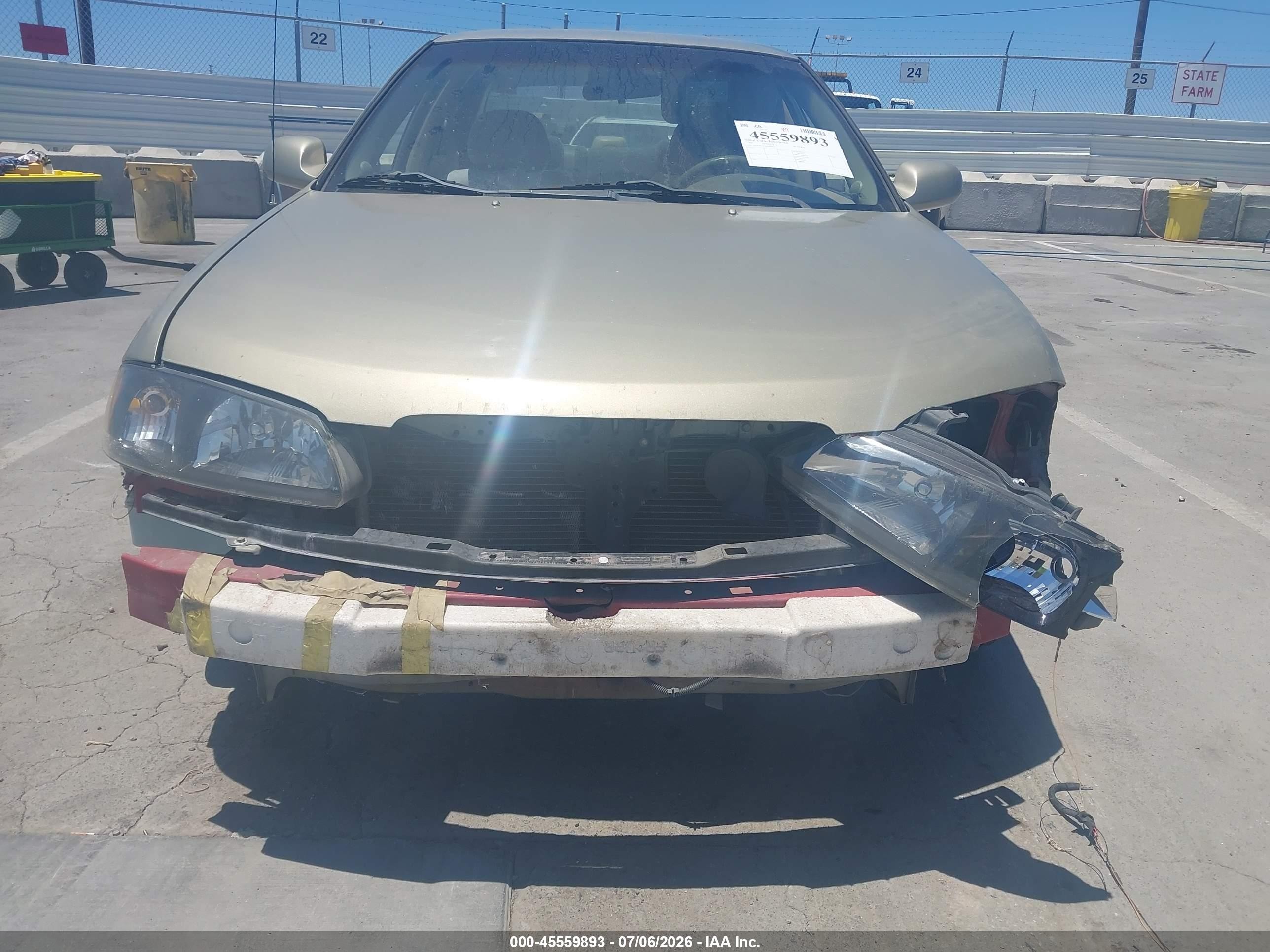 2002 Nissan Sentra Gxe Champagne vin: 3N1CB51D22L600422