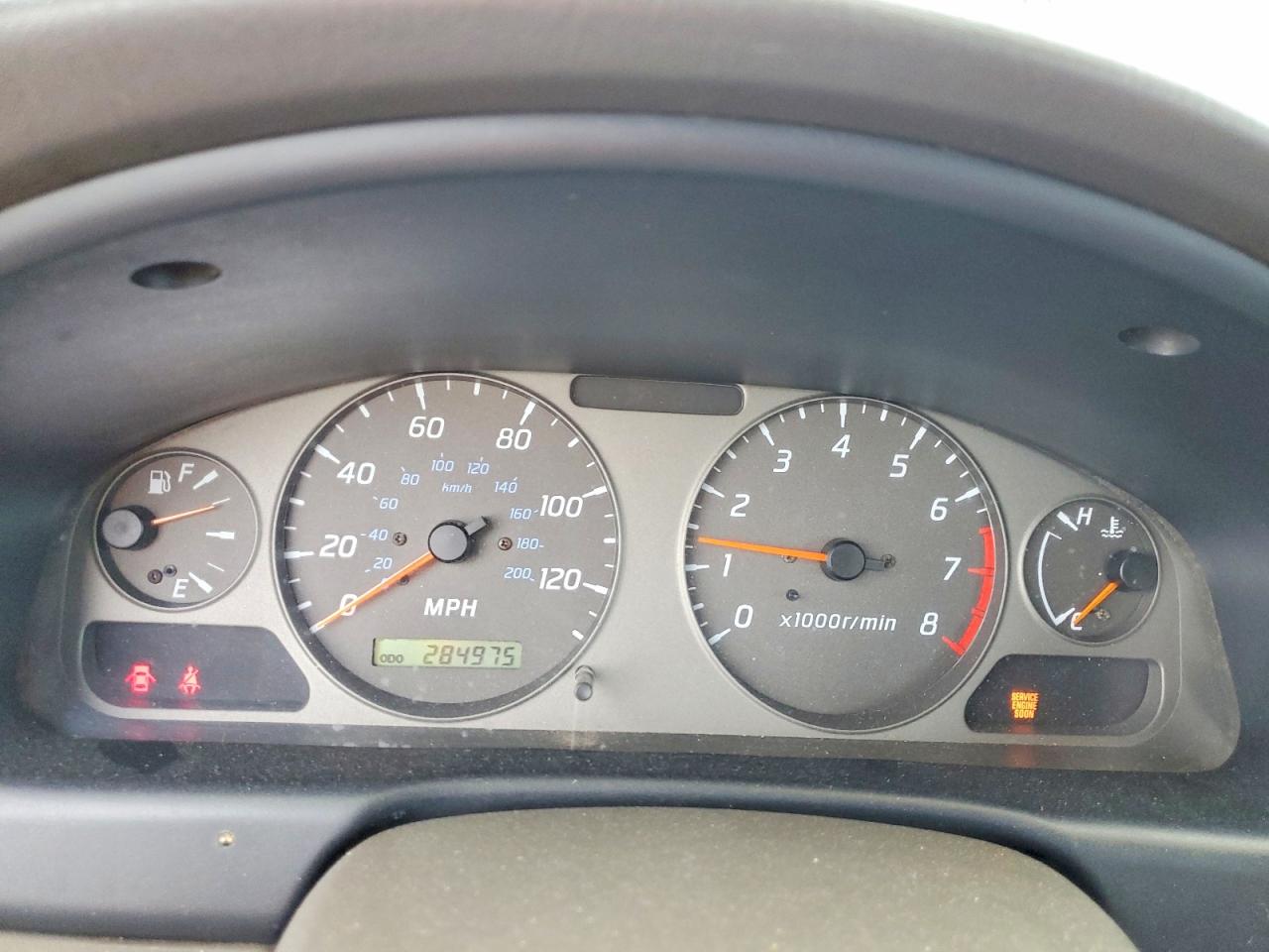 2002 Nissan Sentra Бежевый vin: 3N1CB51D22L623005