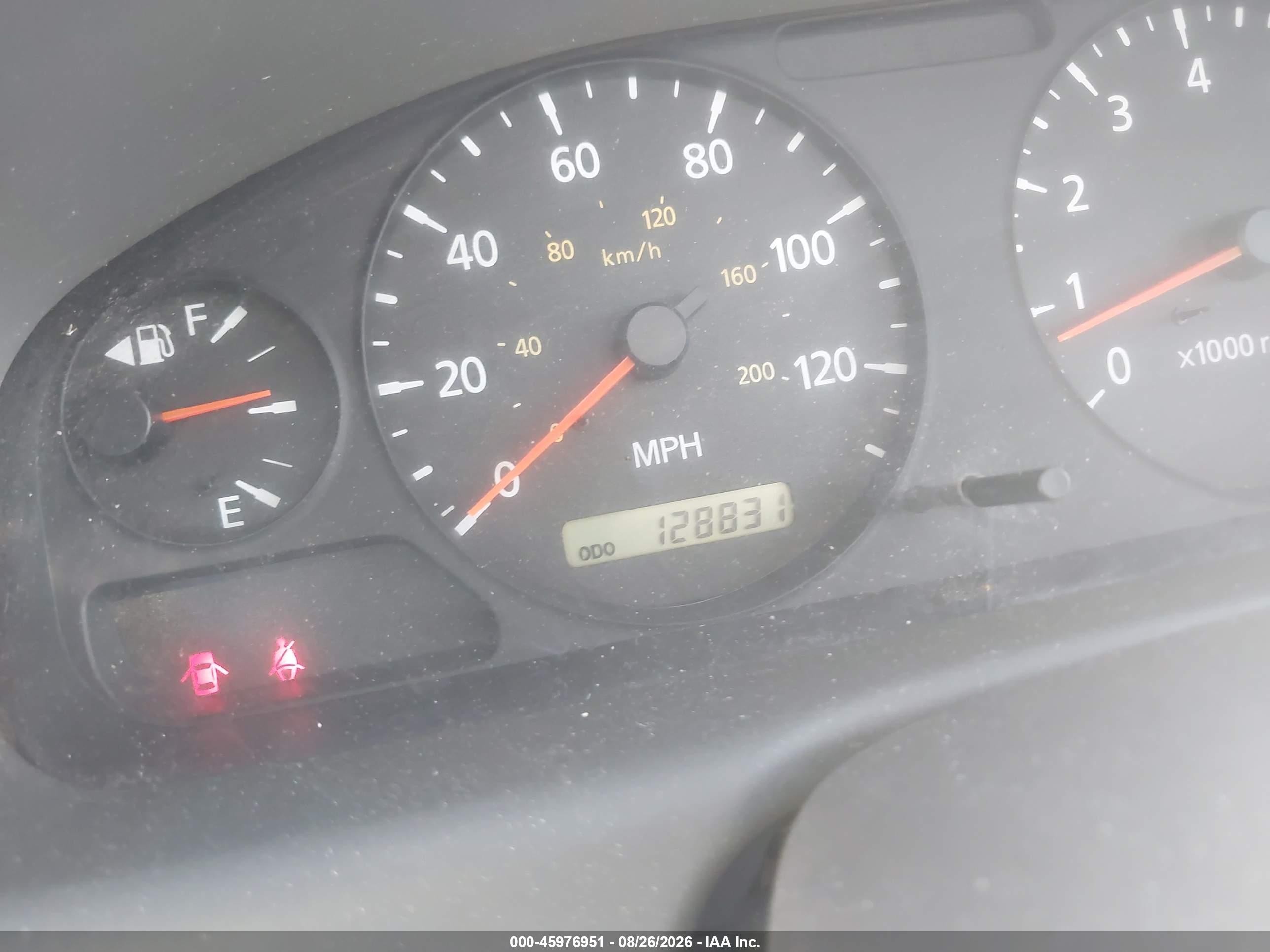 2004 Nissan Sentra 1.8s Red vin: 3N1CB51D24L891927