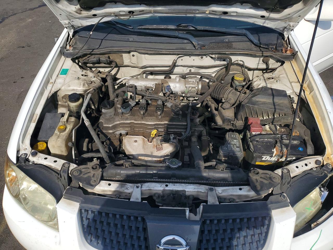 2004 Nissan Sentra 1.8 White vin: 3N1CB51D24L908886