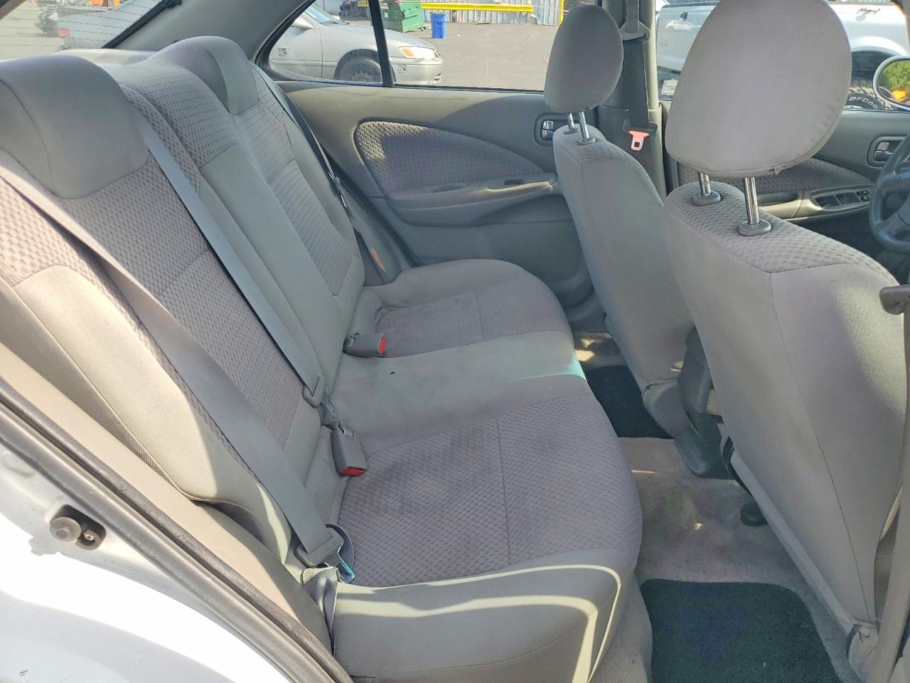2004 Nissan Sentra 1.8 White vin: 3N1CB51D24L908886