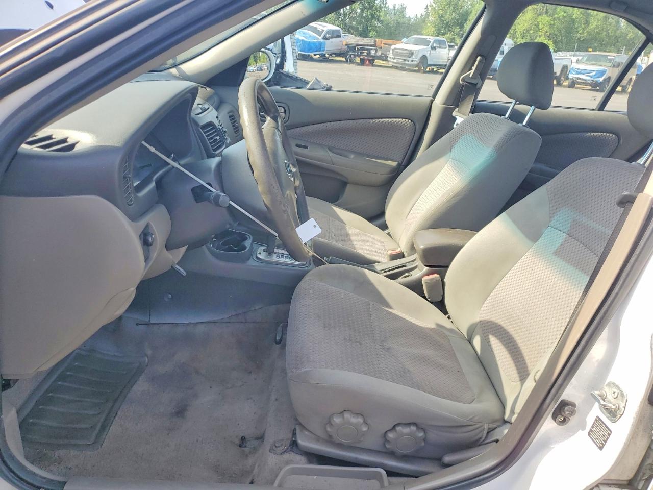 2004 Nissan Sentra 1.8 White vin: 3N1CB51D24L908886