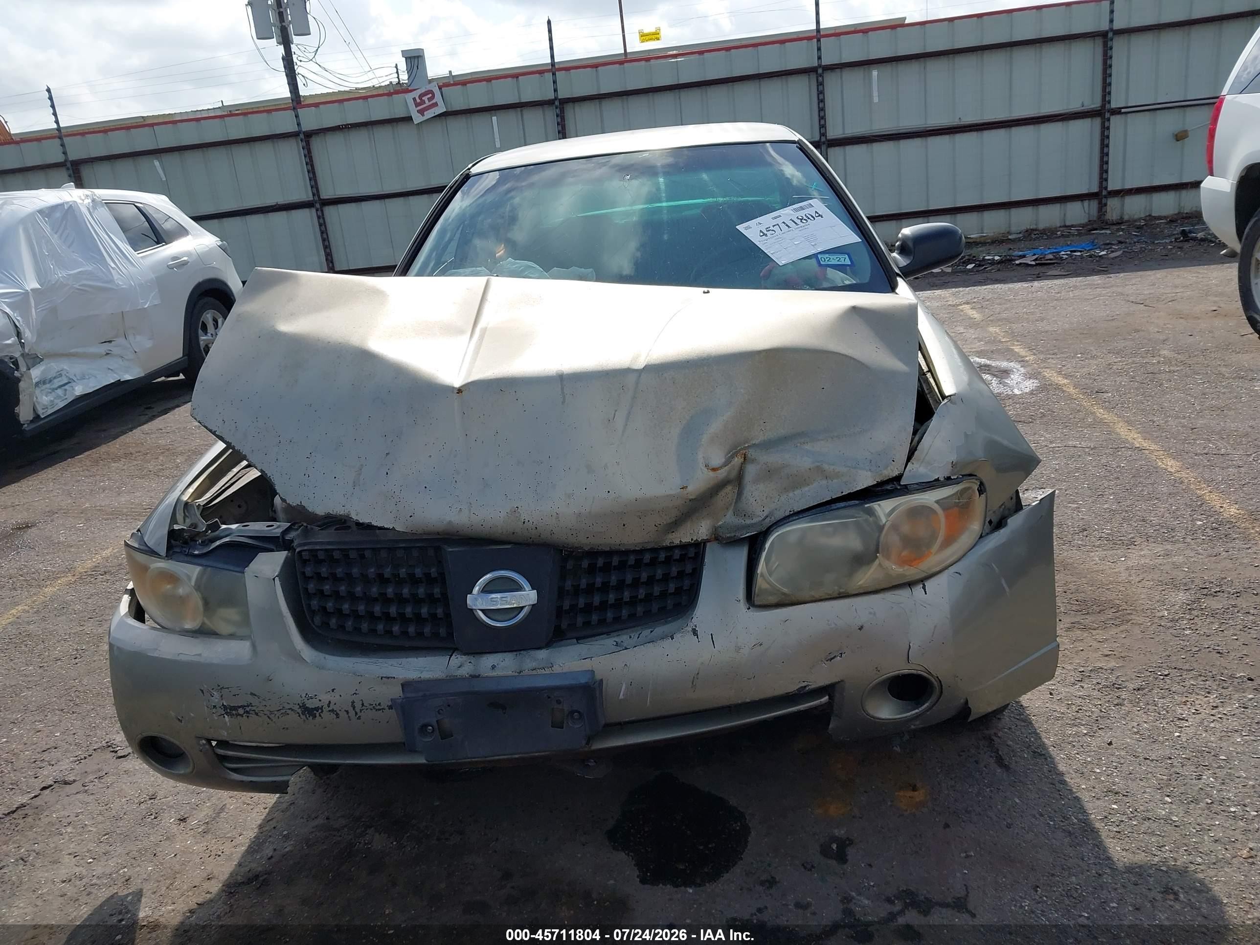 2005 Nissan Sentra 1.8s Beige vin: 3N1CB51D25L483011