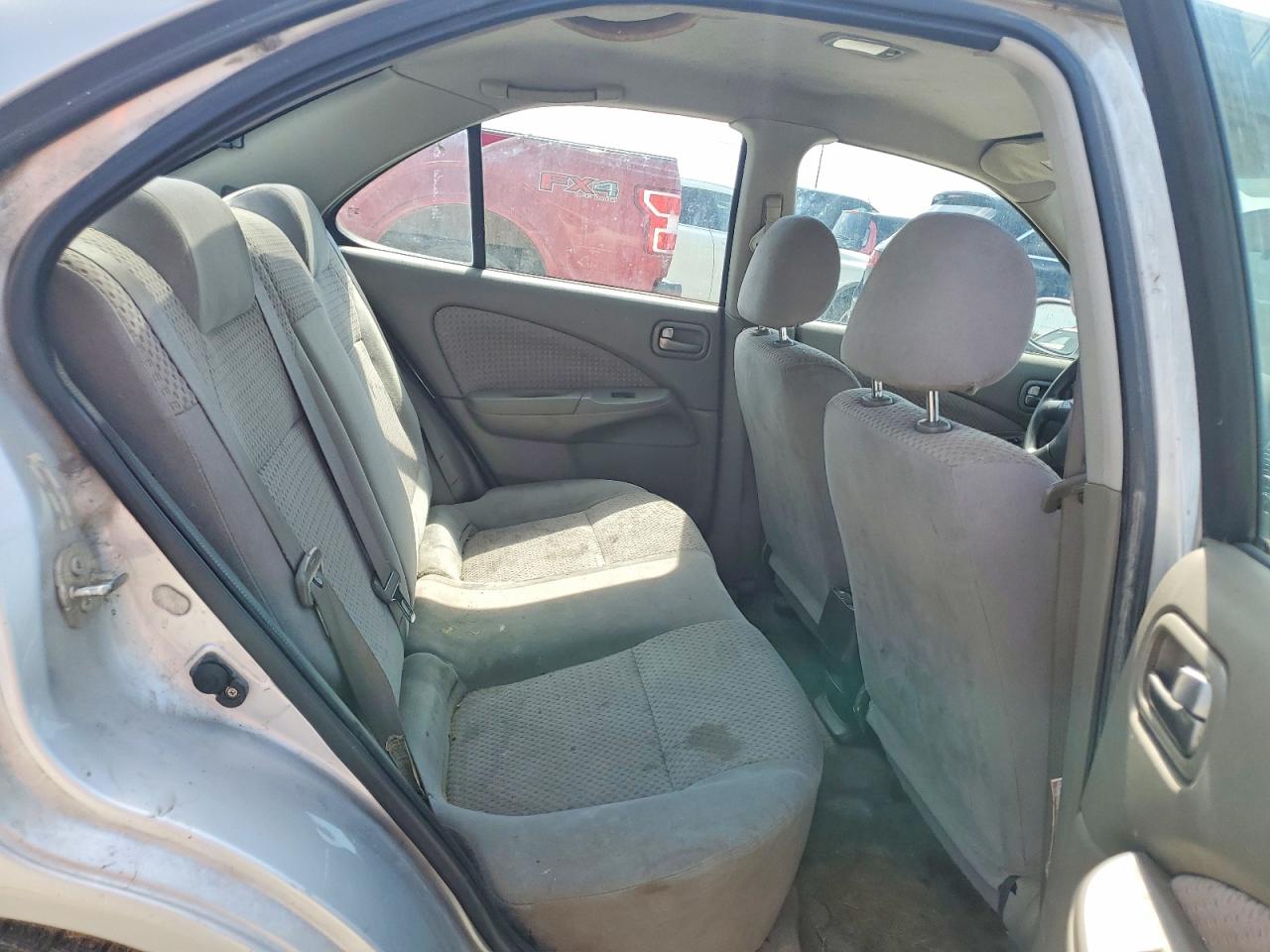 2005 Nissan Sentra 1.8 Silver vin: 3N1CB51D25L596490