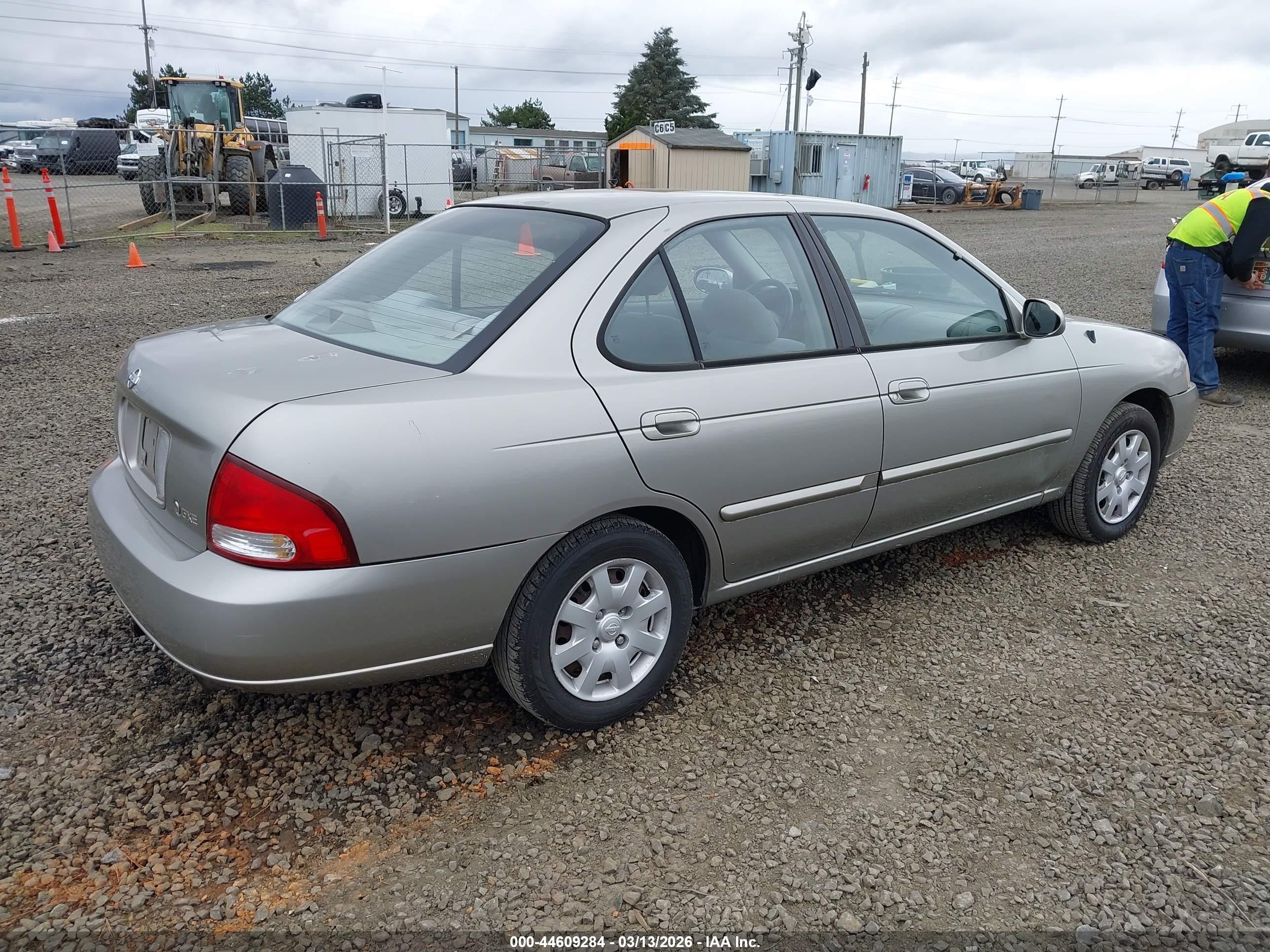 2000 Nissan Sentra Gxe/xe Tan vin: 3N1CB51D2YL300419