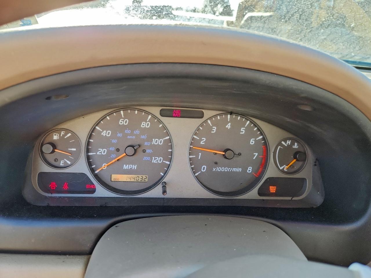 2000 Nissan Sentra Желто-коричневый vin: 3N1CB51D2YL308245