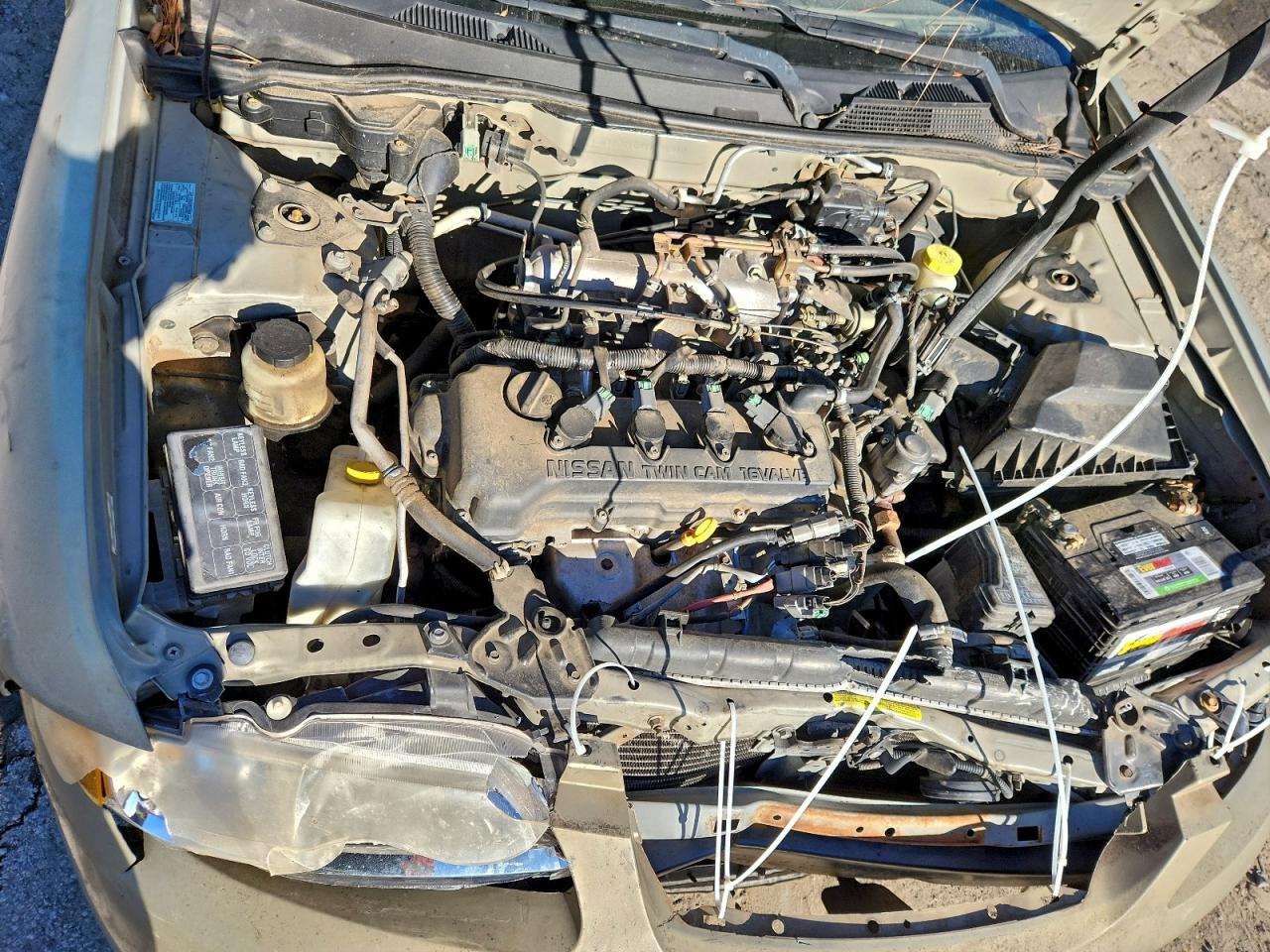 2000 Nissan Sentra Желто-коричневый vin: 3N1CB51D2YL308245