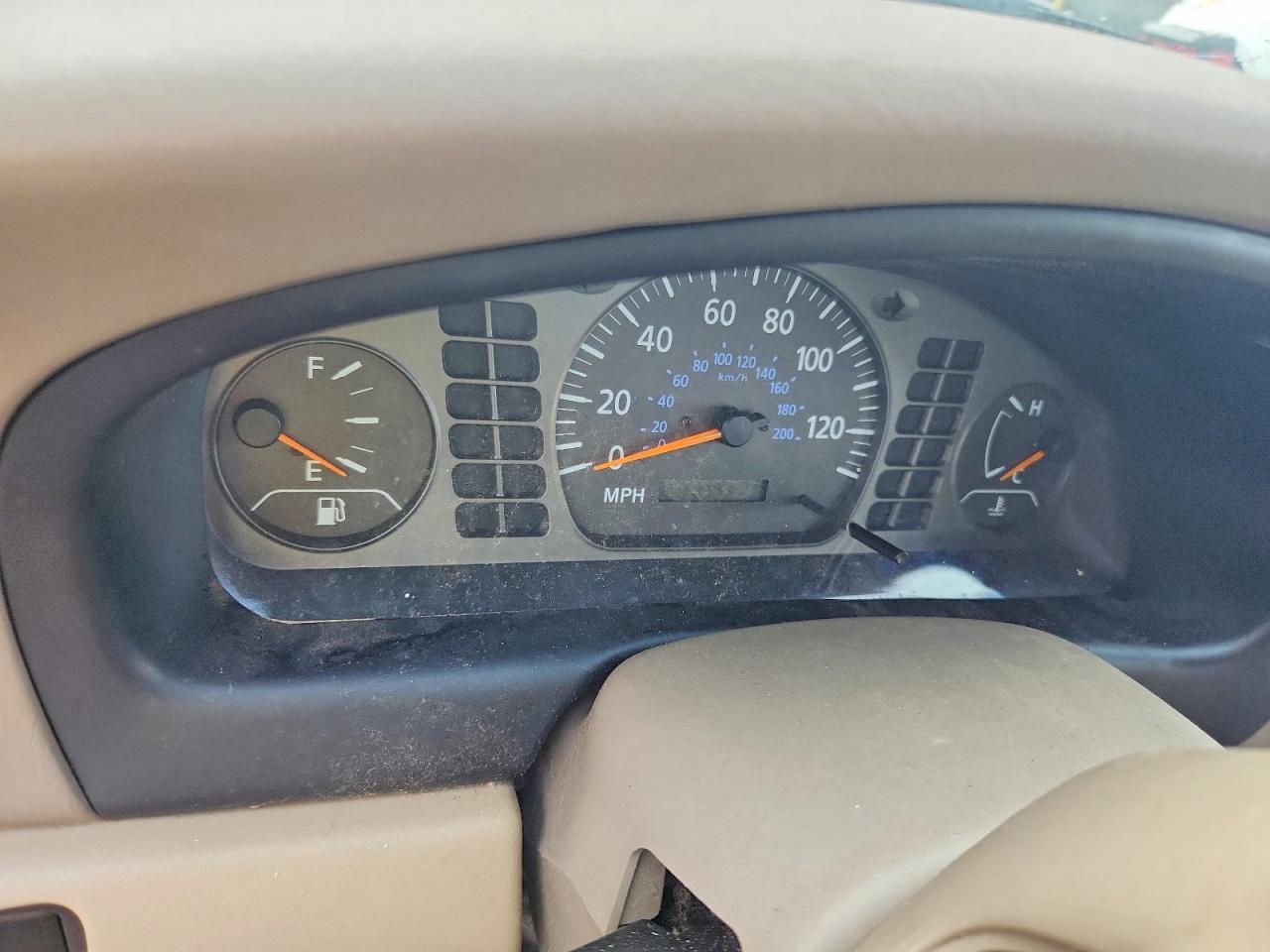 2001 Nissan Sentra Xe Burgundy vin: 3N1CB51D31L420963