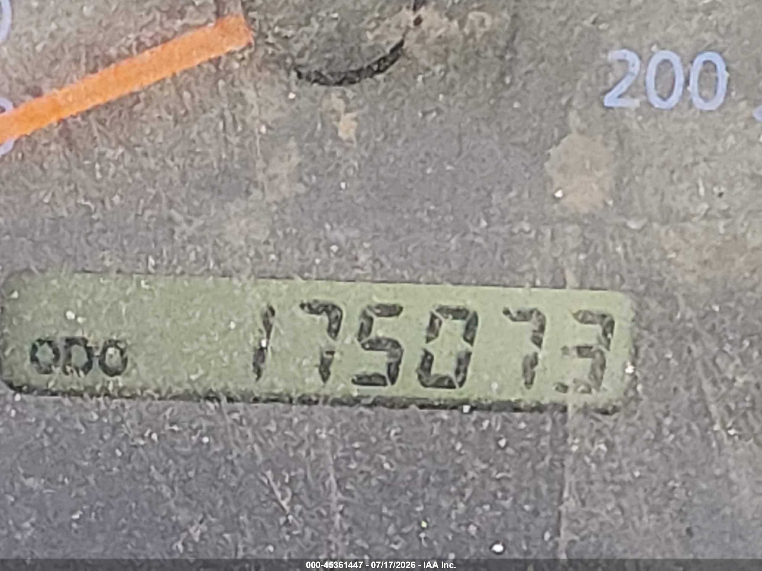2002 Nissan Sentra Xe Серебряный vin: 3N1CB51D32L682466