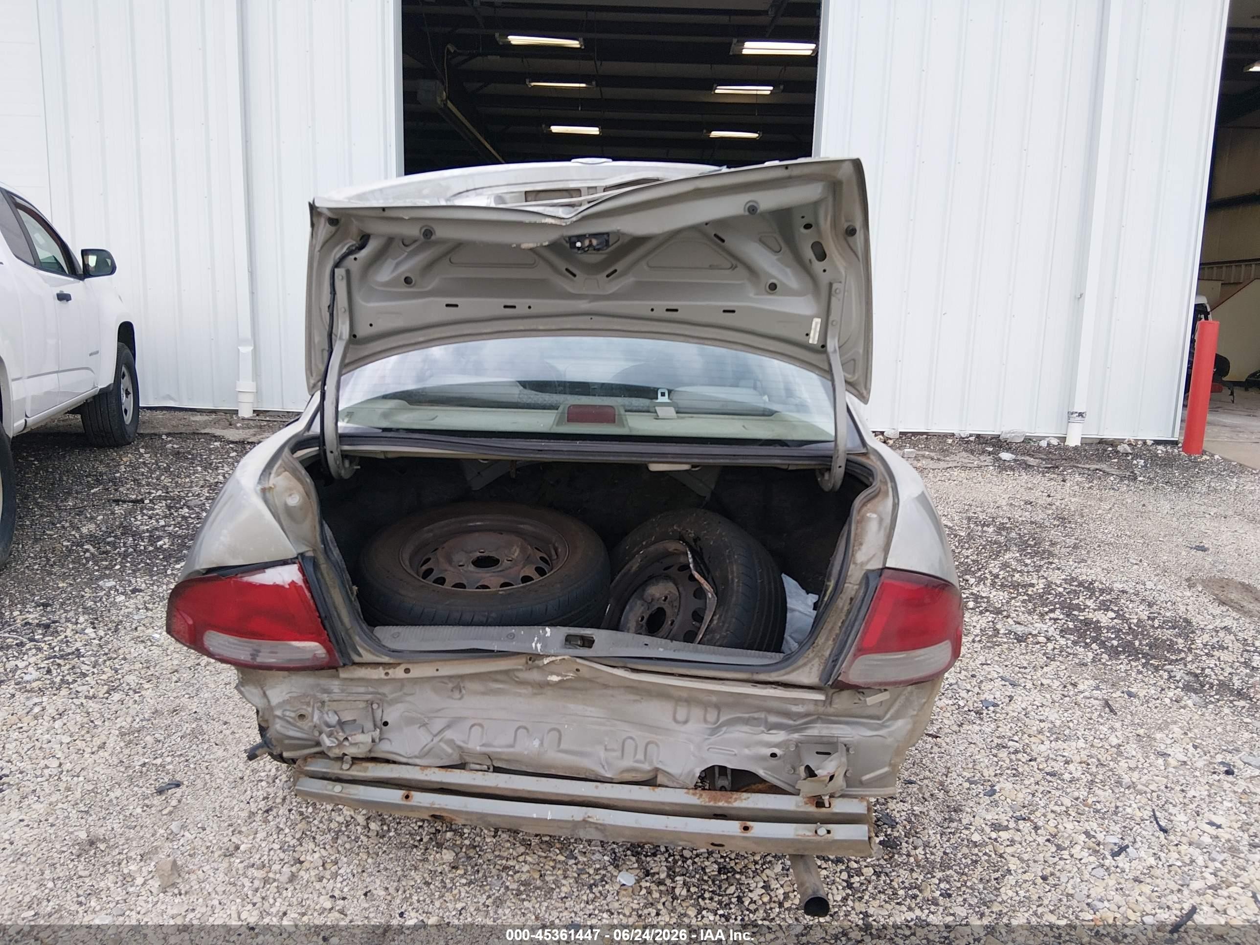 2002 Nissan Sentra Xe Серебряный vin: 3N1CB51D32L682466