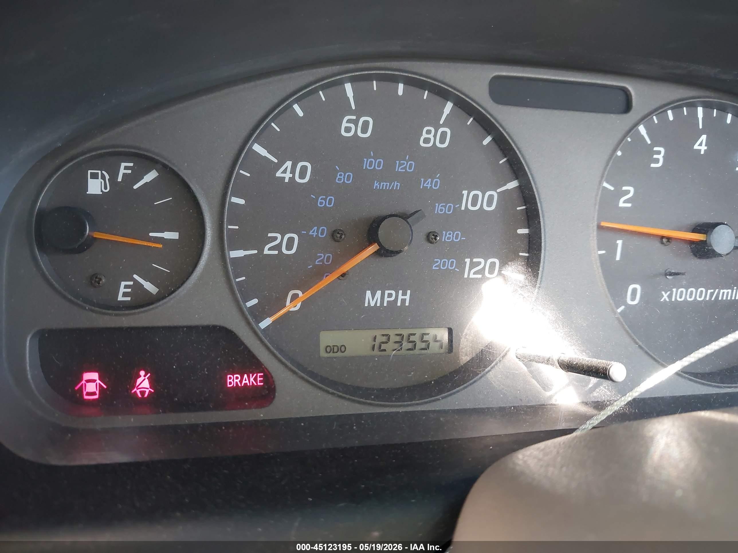 2000 Nissan Sentra Gxe/xe Green vin: 3N1CB51D3YL314815