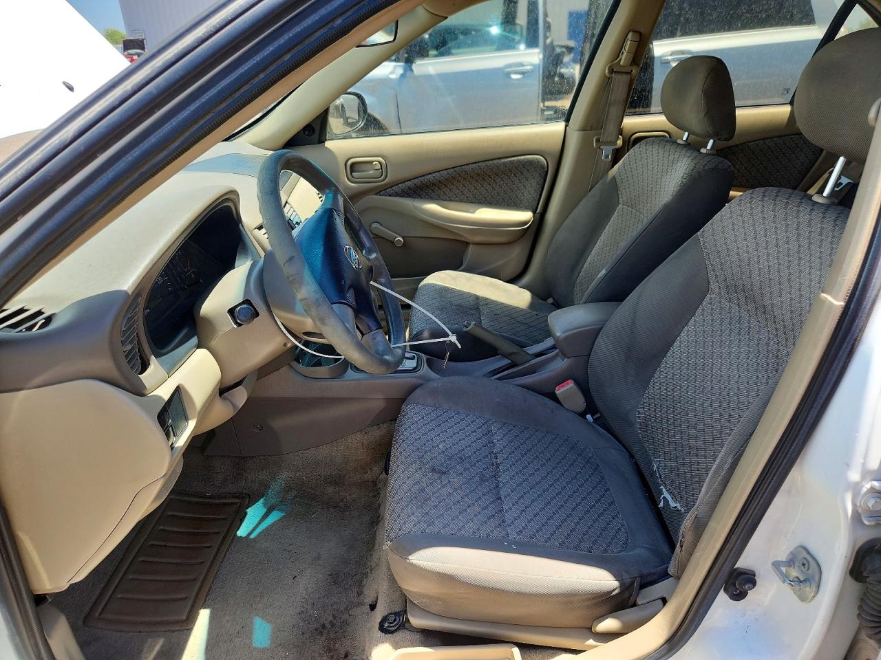 2003 Nissan Sentra Xe White vin: 3N1CB51D43L788605