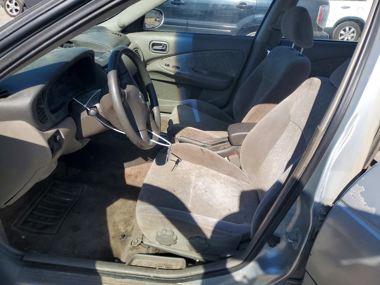 2003 Nissan Sentra Xe Серебряный vin: 3N1CB51D43L792301
