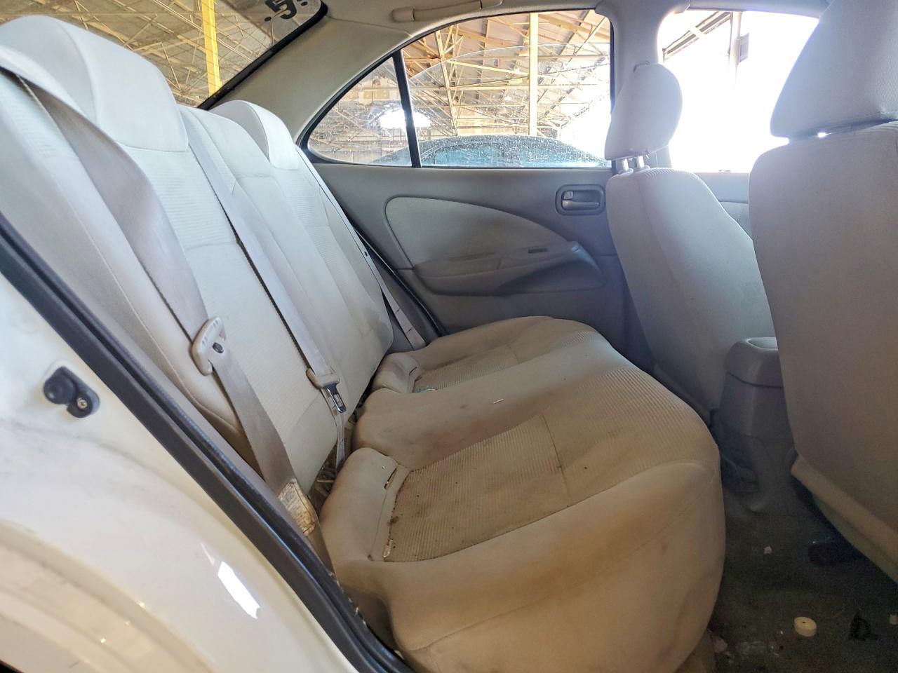 2004 Nissan Sentra 1.8 White vin: 3N1CB51D44L484773