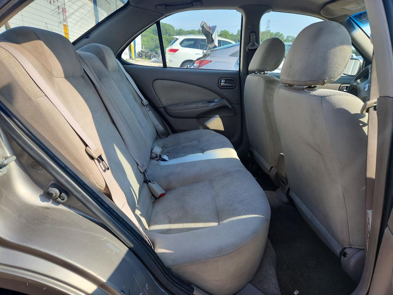 2004 Nissan Sentra 1.8 Tan vin: 3N1CB51D44L847363