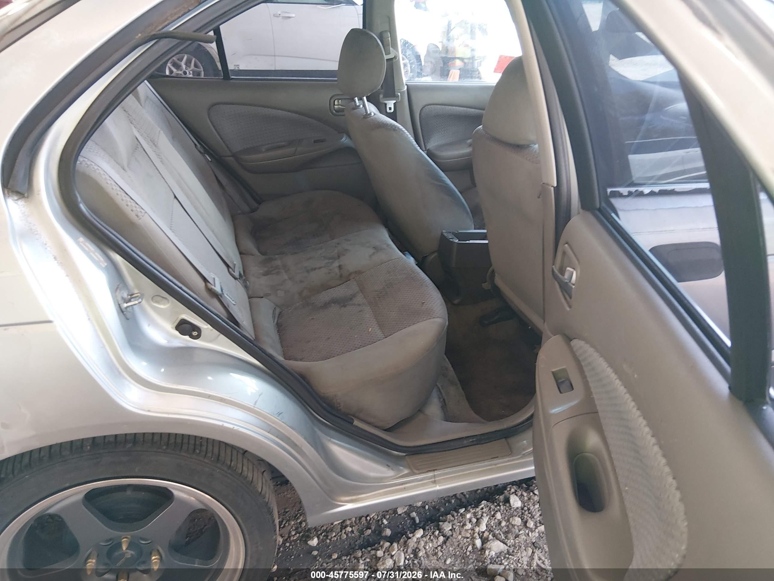 2004 Nissan Sentra 1.8s Silver vin: 3N1CB51D44L875356