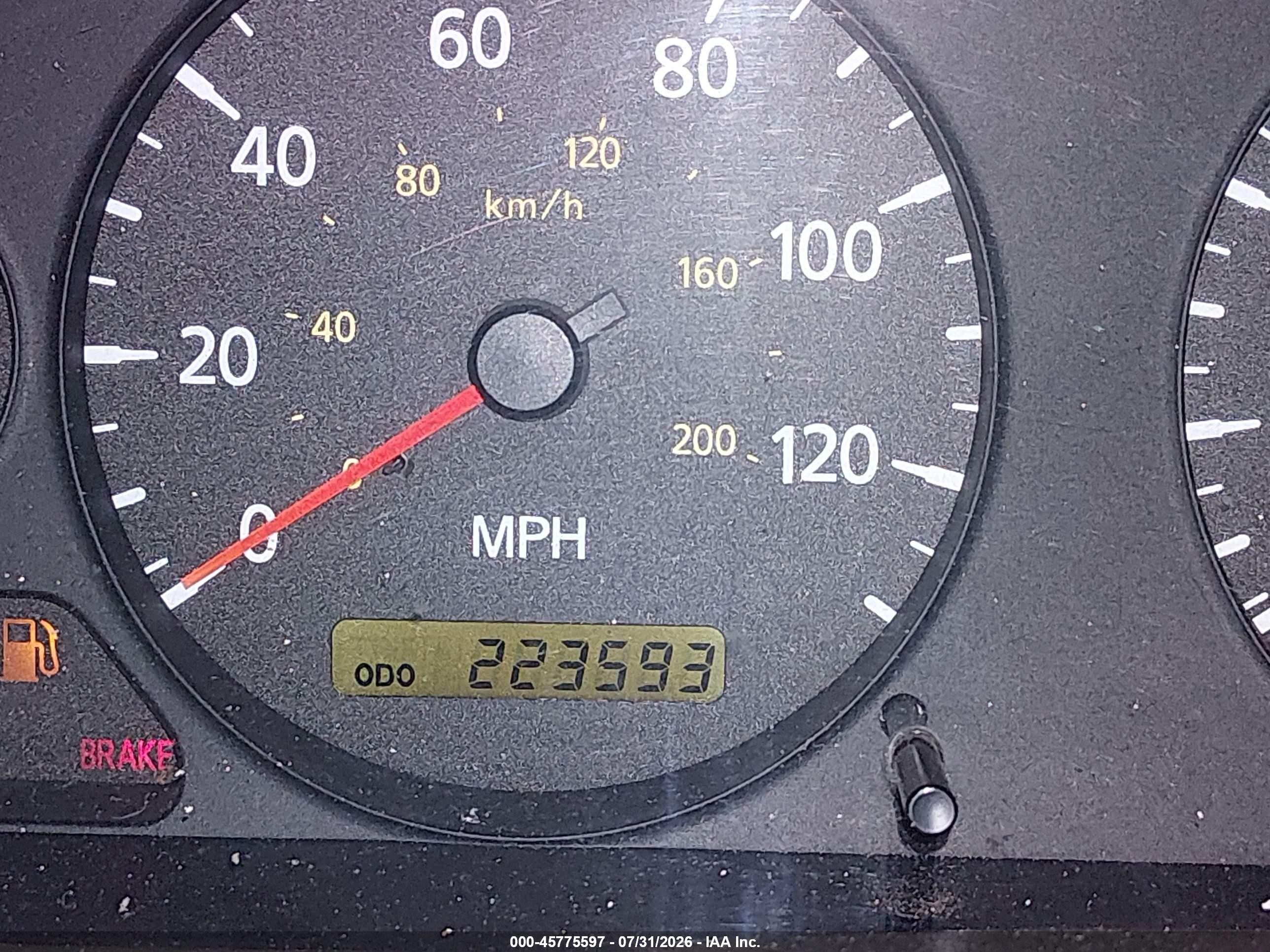 2004 Nissan Sentra 1.8s Silver vin: 3N1CB51D44L875356