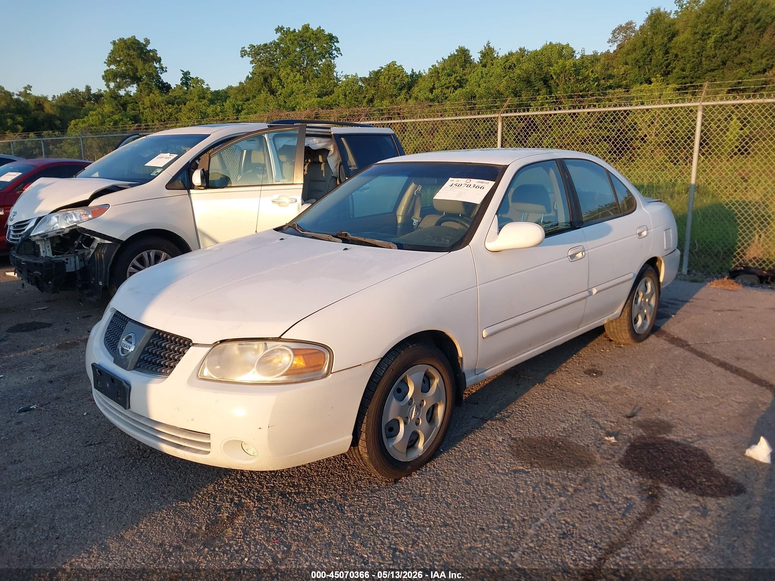 2004 Nissan Sentra 1.8s White vin: 3N1CB51D44L875826