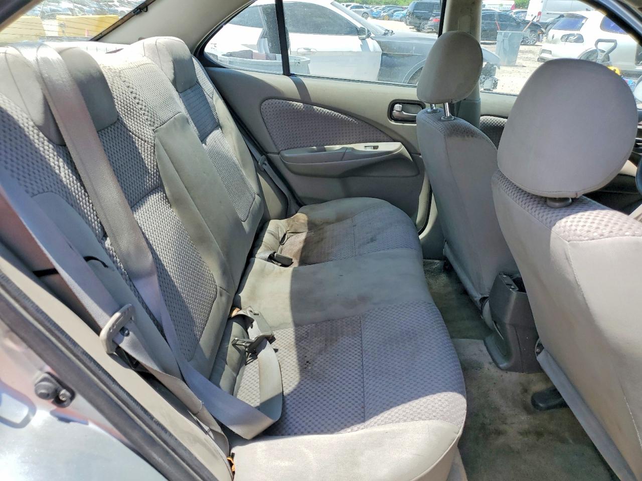 2004 Nissan Sentra 1.8 Silver vin: 3N1CB51D44L888530