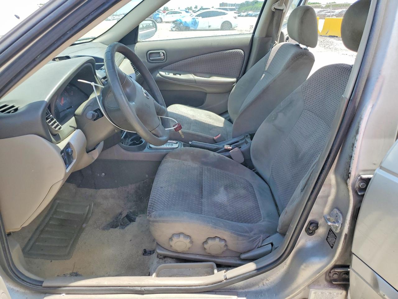 2004 Nissan Sentra 1.8 Silver vin: 3N1CB51D44L888530