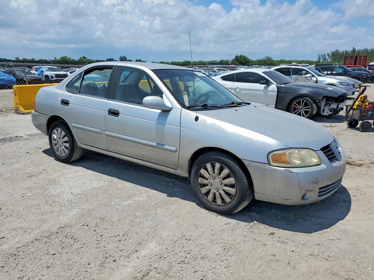 2004 Nissan Sentra 1.8 Silver vin: 3N1CB51D44L888530