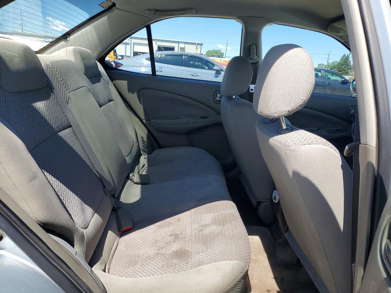 2004 Nissan Sentra Silver vin: 3N1CB51D44L890455
