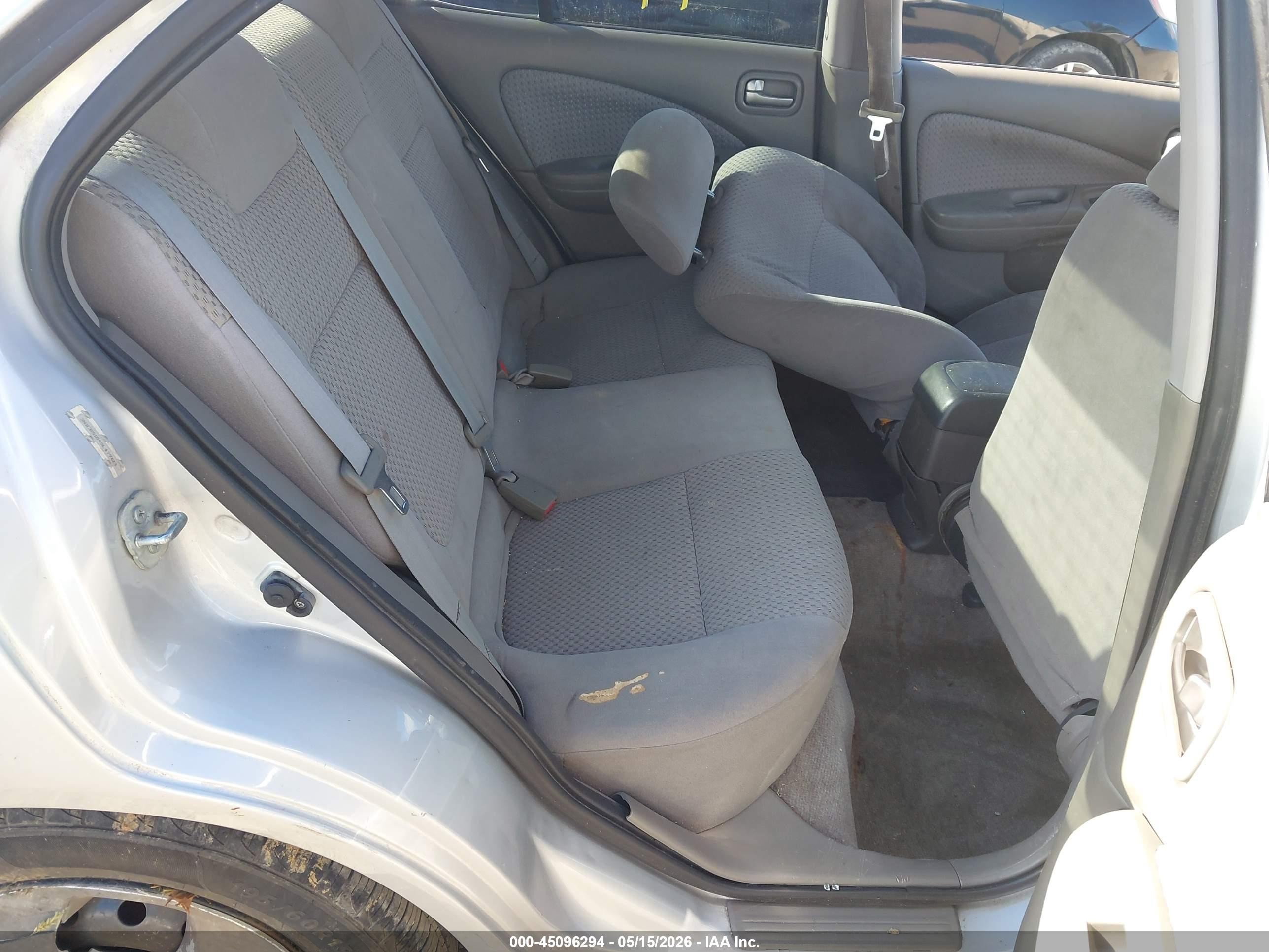 2005 Nissan Sentra 1.8s Серебряный vin: 3N1CB51D45L479123