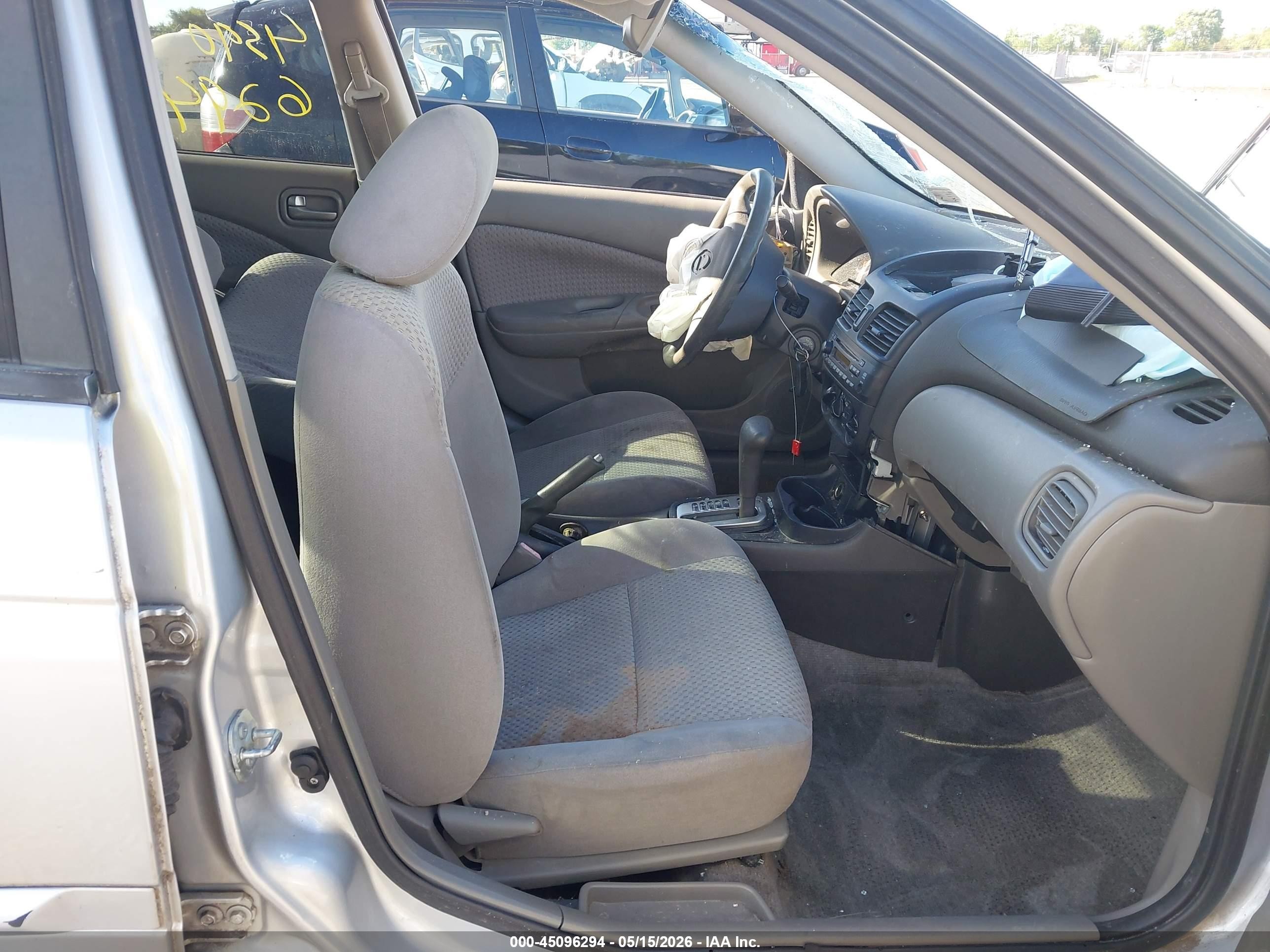 2005 Nissan Sentra 1.8s Серебряный vin: 3N1CB51D45L479123