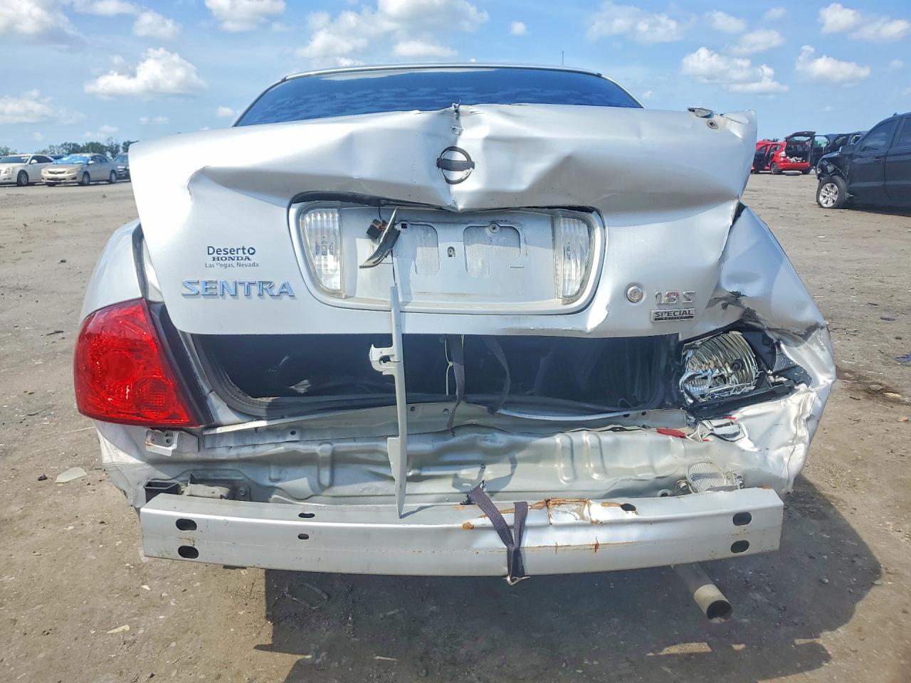 2005 Nissan Sentra 1.8 Silver vin: 3N1CB51D45L503145