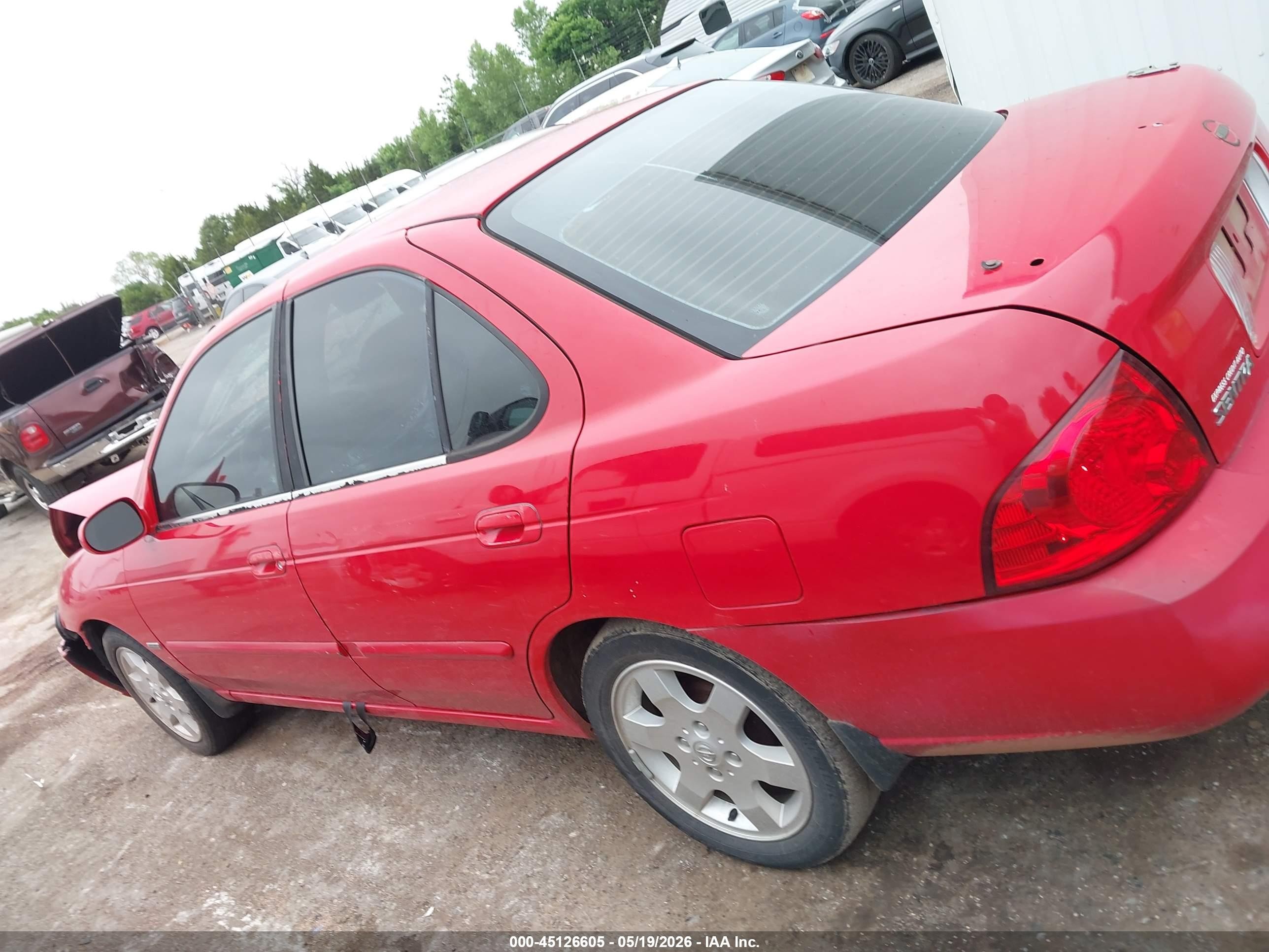 2005 Nissan Sentra 1.8s Red vin: 3N1CB51D45L569386