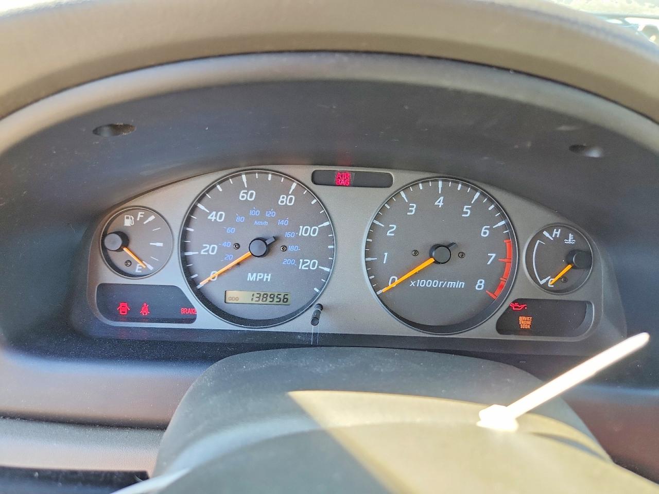 2000 Nissan Sentra Xe Silver vin: 3N1CB51D4YL335348