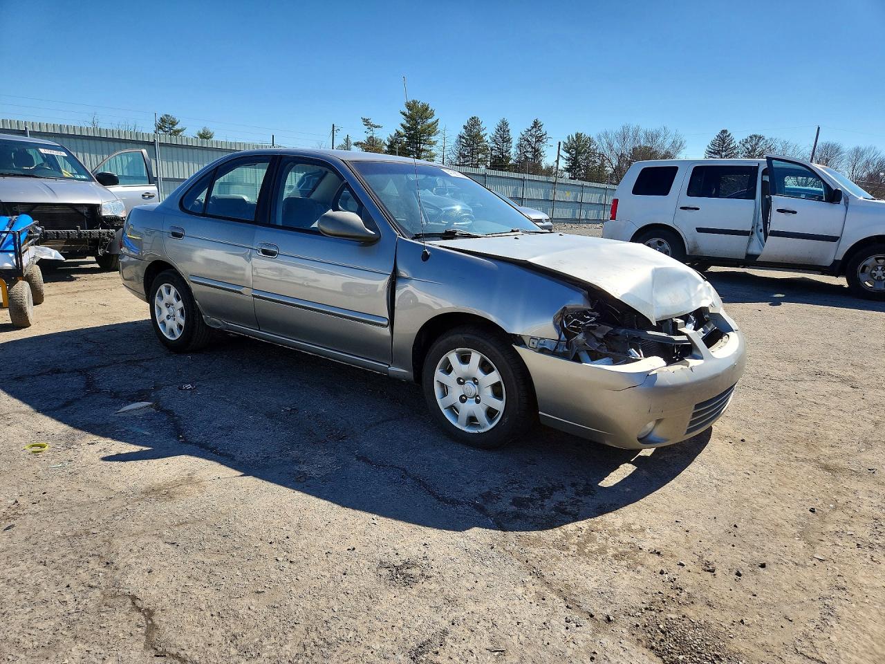 2000 Nissan Sentra Xe Silver vin: 3N1CB51D4YL335348