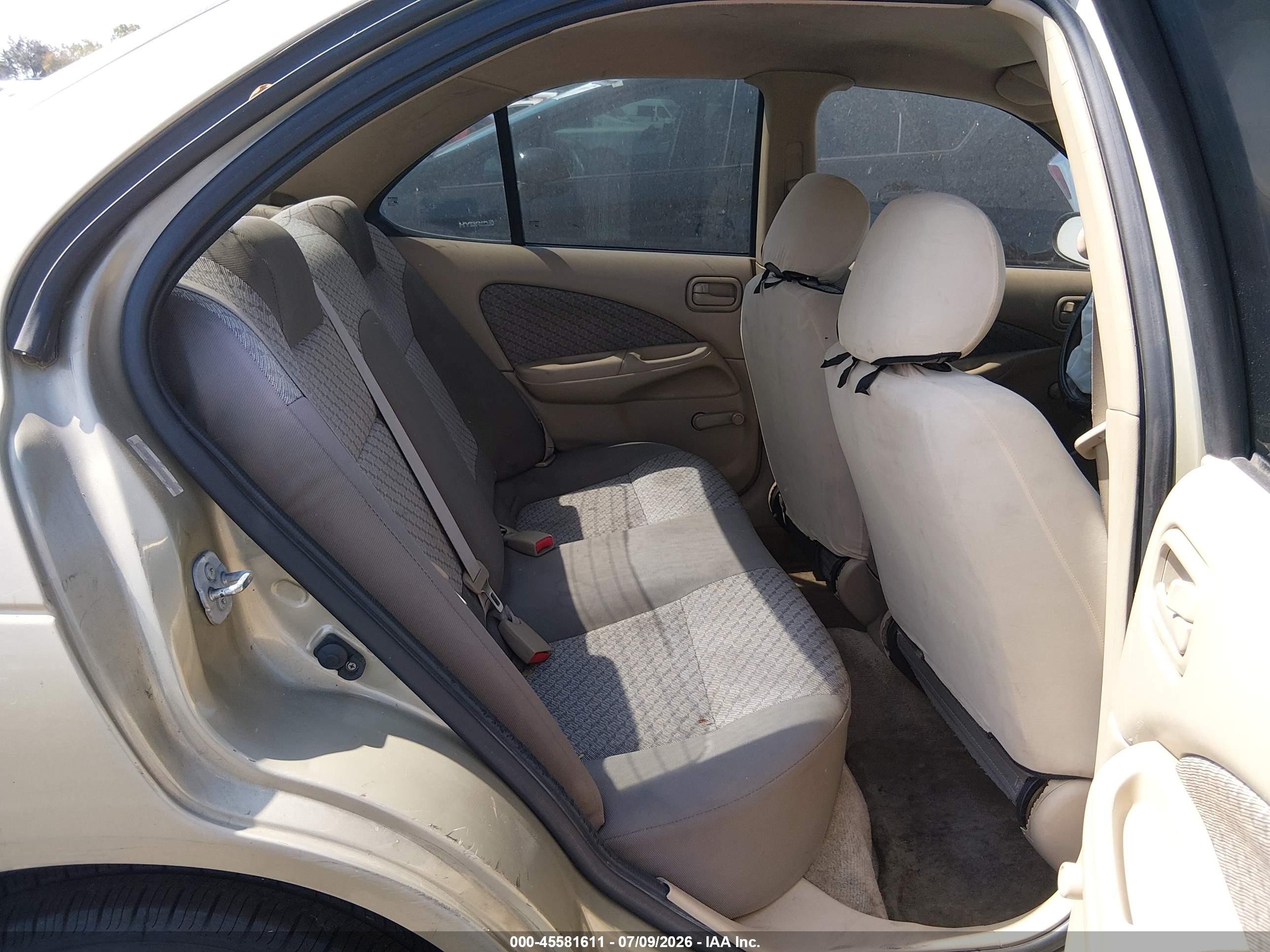 2003 Nissan Sentra Xe Gold vin: 3N1CB51D53L776995
