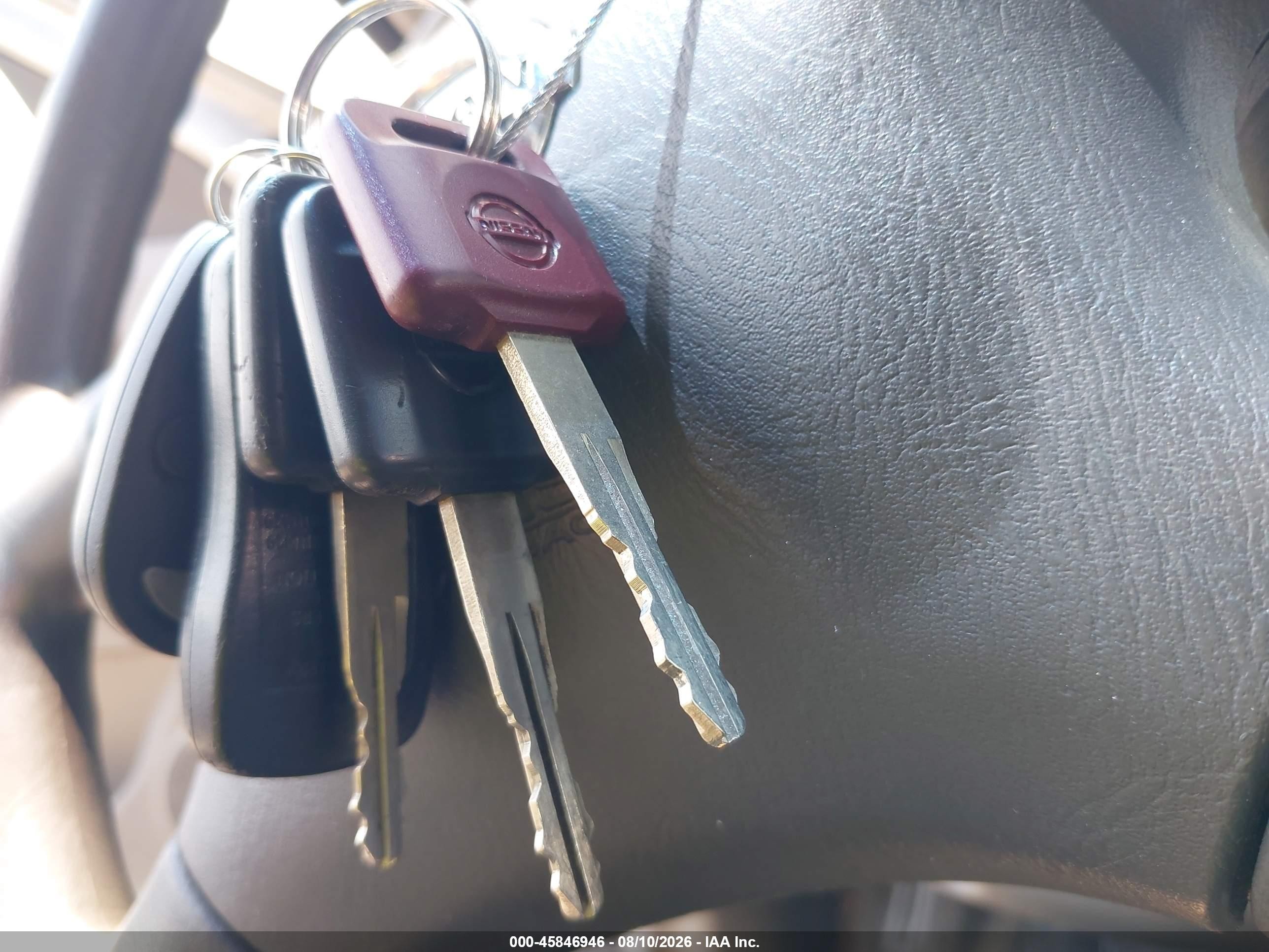 2004 Nissan Sentra 1.8s Silver vin: 3N1CB51D54L825064