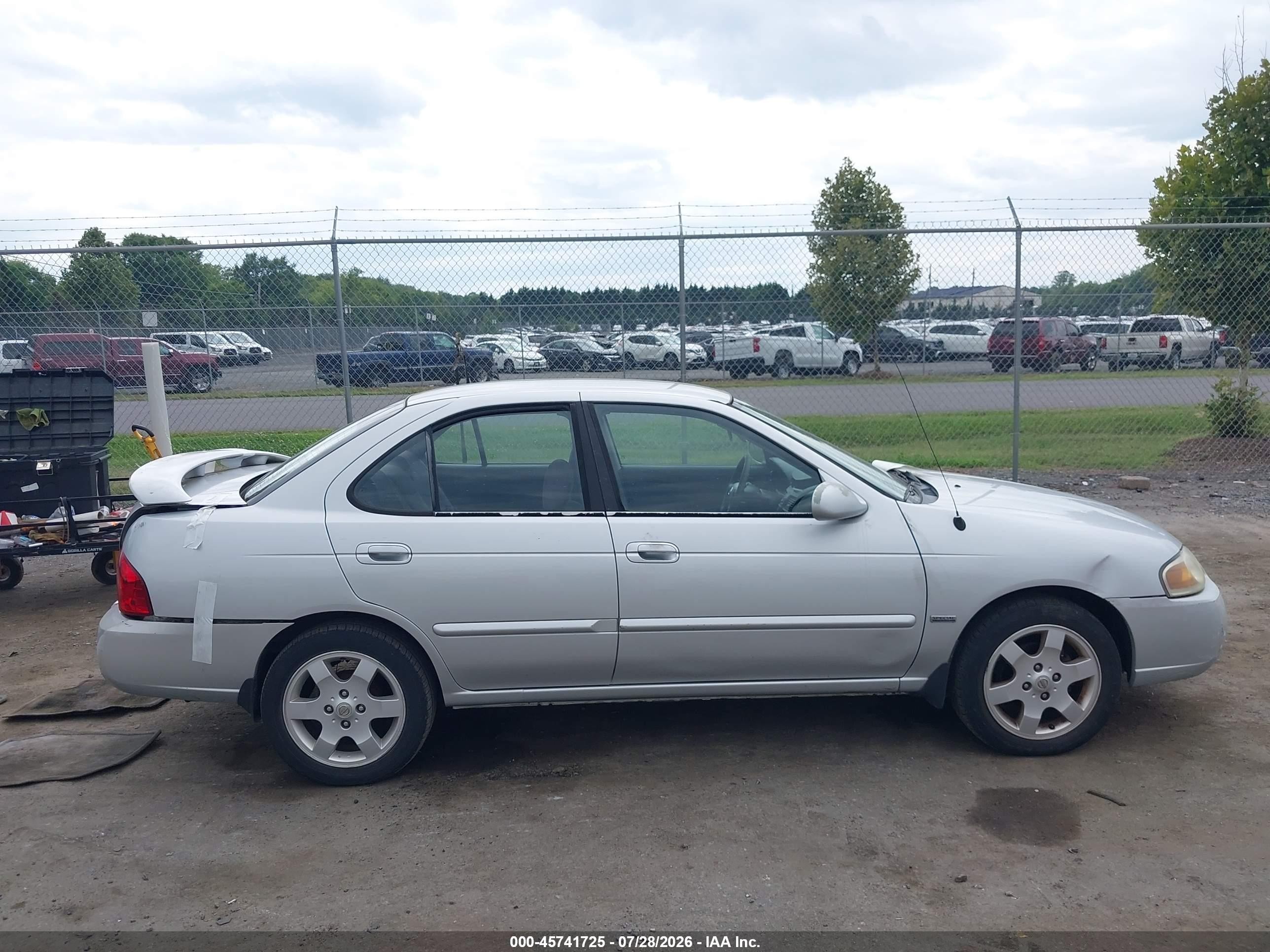 2006 Nissan Sentra 1.8s Silver vin: 3N1CB51D56L511885