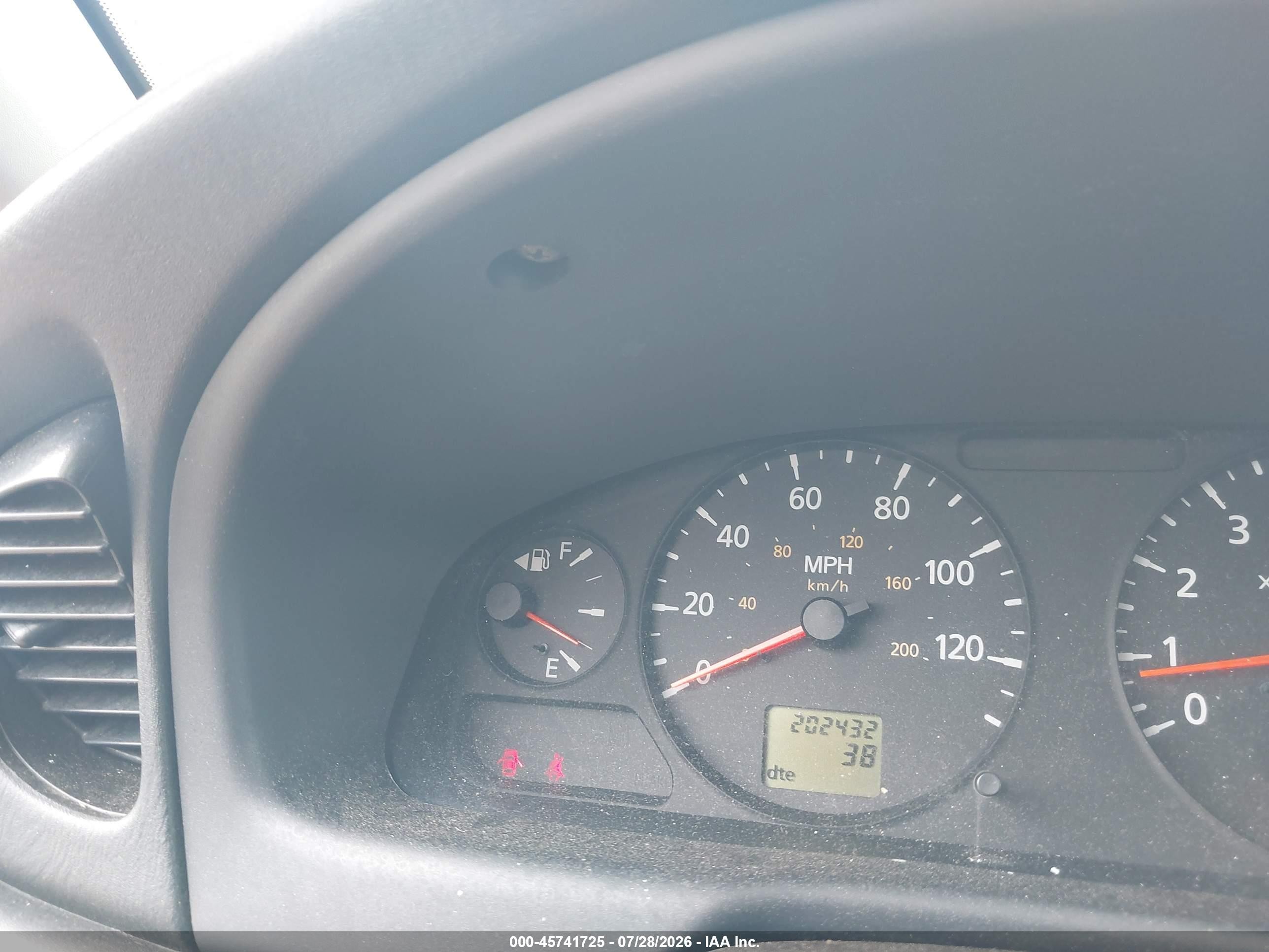 2006 Nissan Sentra 1.8s Silver vin: 3N1CB51D56L511885