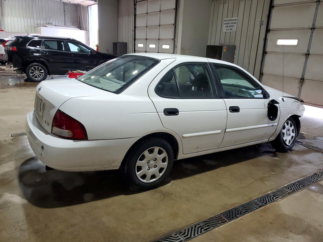 2002 Nissan Sentra Xe White vin: 3N1CB51D62L587478