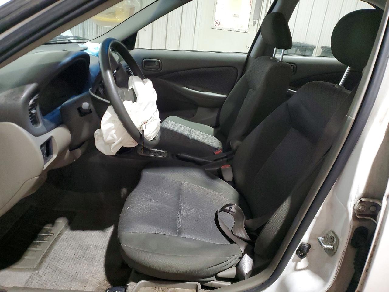 2002 Nissan Sentra Xe White vin: 3N1CB51D62L587478