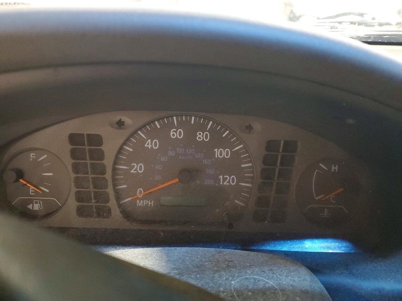 2002 Nissan Sentra Xe White vin: 3N1CB51D62L587478