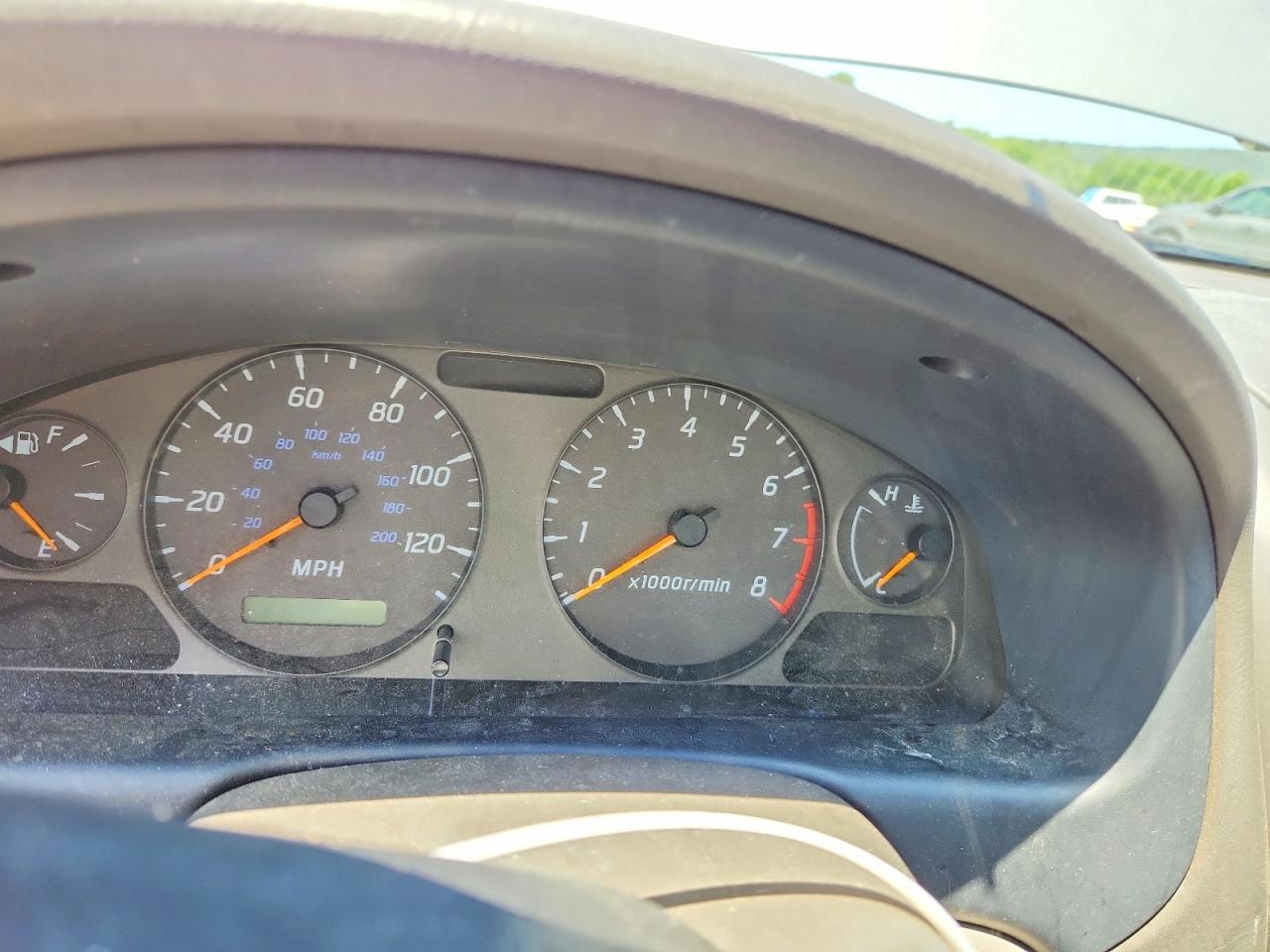 2002 Nissan Sentra Xe Tan vin: 3N1CB51D62L648747