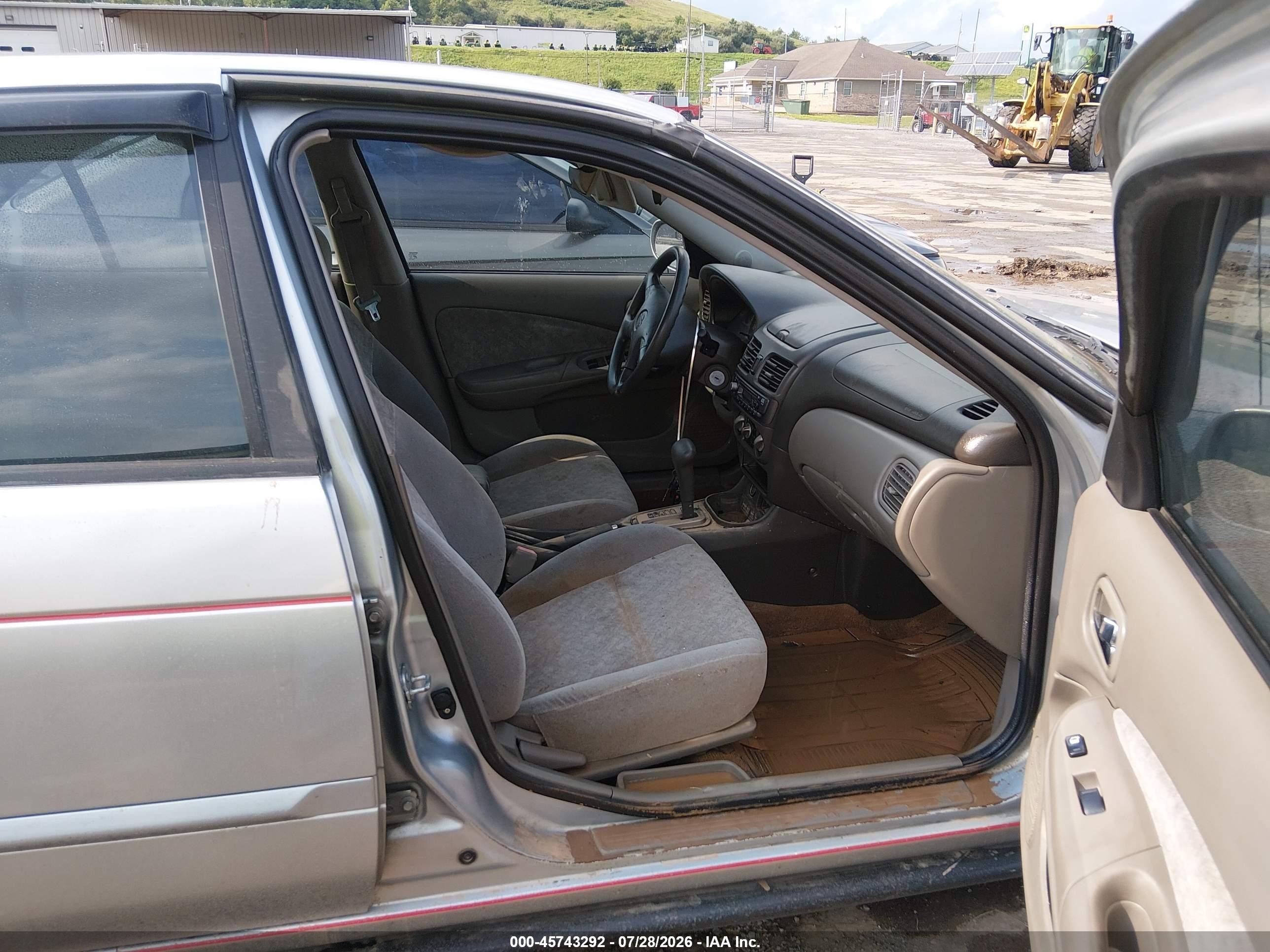 2002 Nissan Sentra Gxe Серебряный vin: 3N1CB51D62L672630