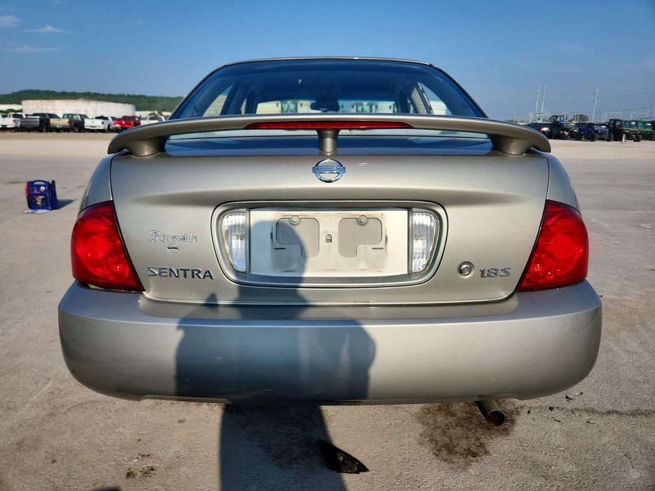 2005 Nissan Sentra 1.8 Beige vin: 3N1CB51D65L462677