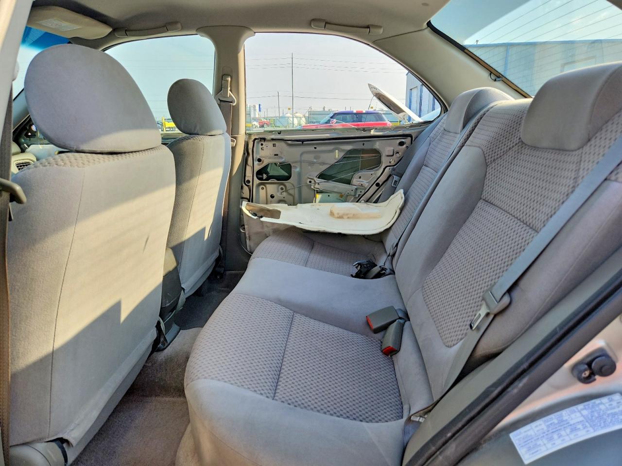 2005 Nissan Sentra 1.8 Beige vin: 3N1CB51D65L462677