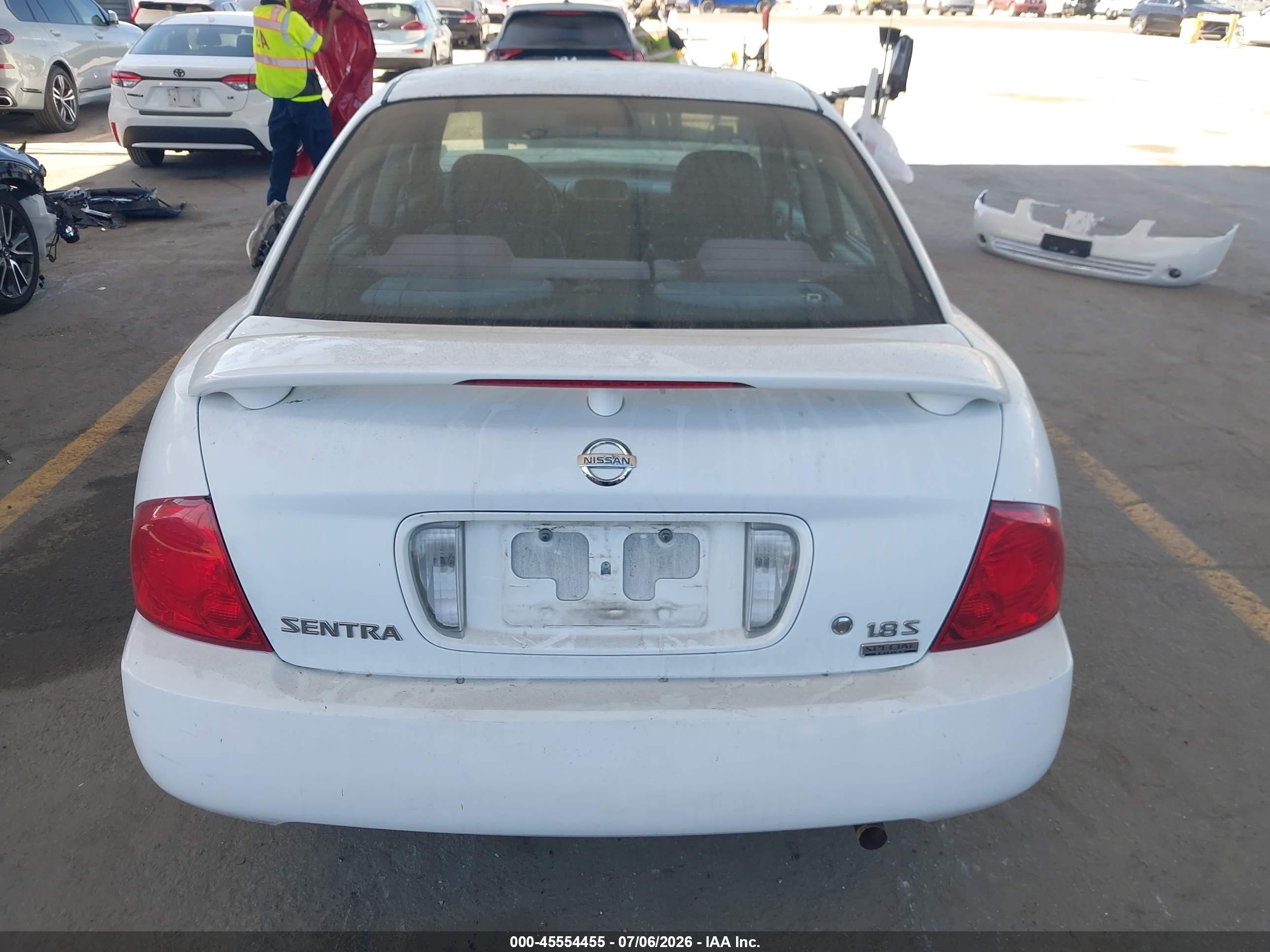 2006 Nissan Sentra 1.8s White vin: 3N1CB51D66L586224