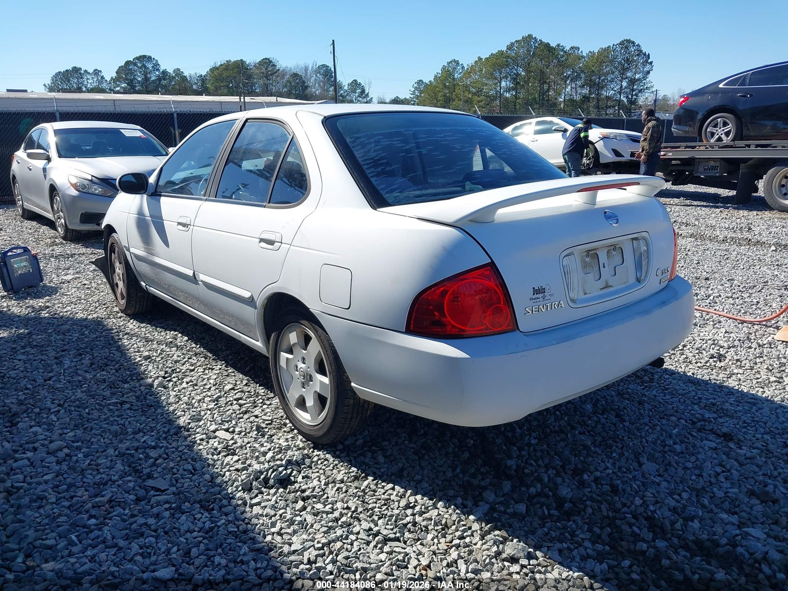 2006 Nissan Sentra 1.8s White vin: 3N1CB51D66L641268
