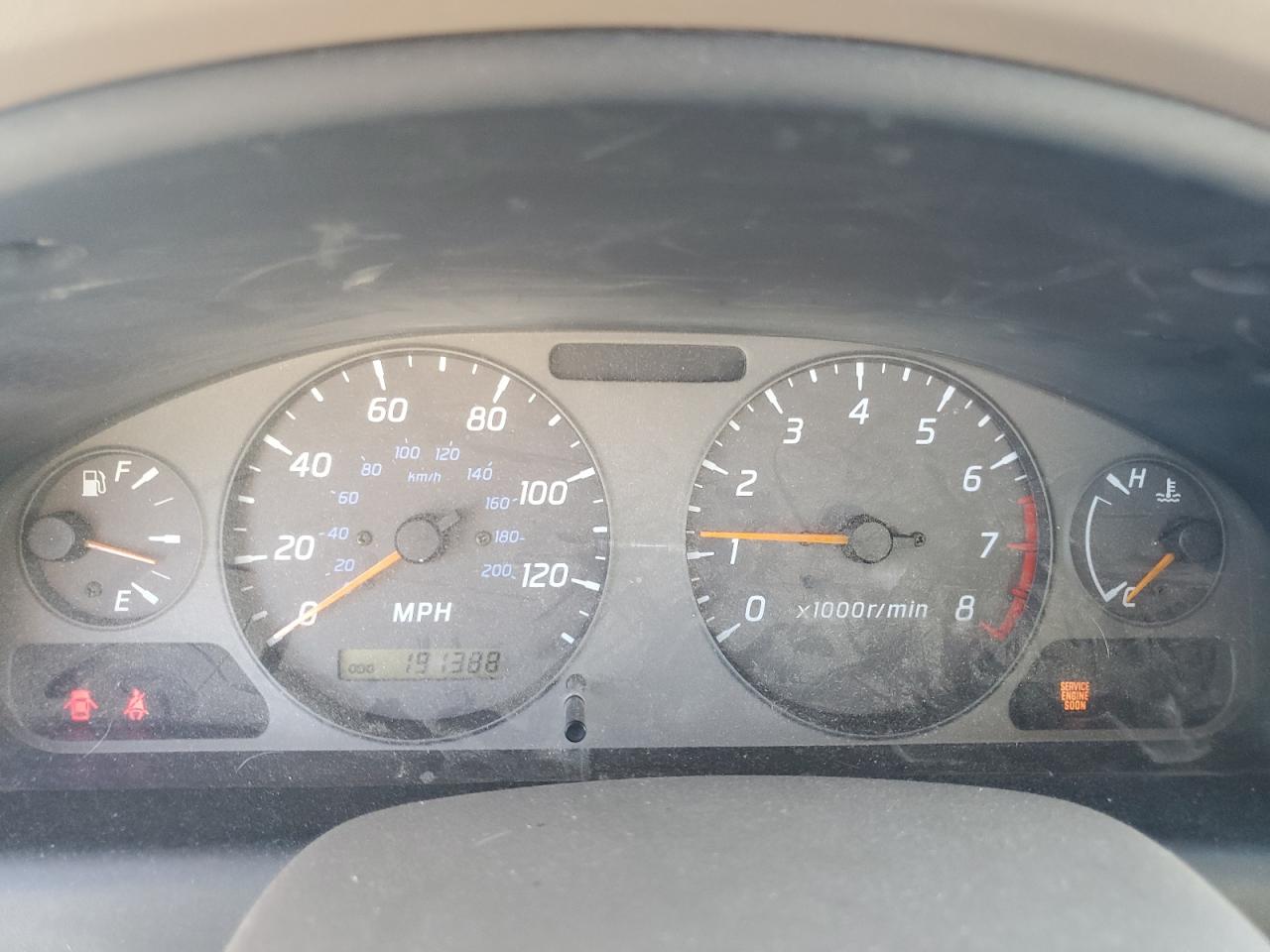 2000 Nissan Sentra Base White vin: 3N1CB51D6YL352670
