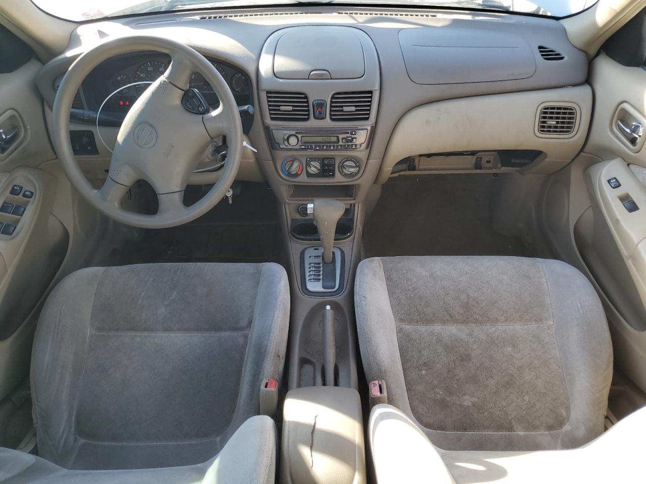 2000 Nissan Sentra Base White vin: 3N1CB51D6YL352670