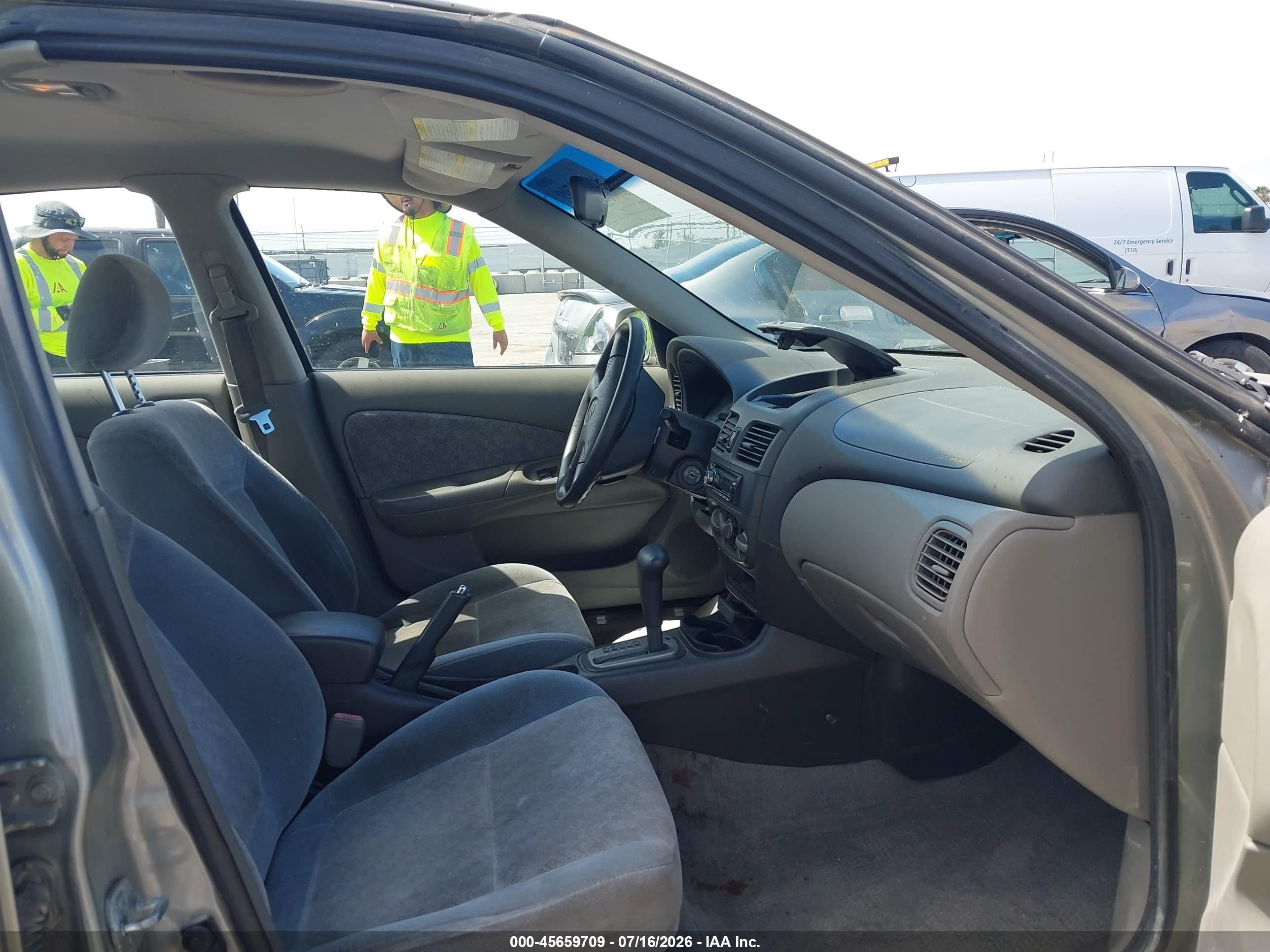 2001 Nissan Sentra Gxe Silver vin: 3N1CB51D71L492300