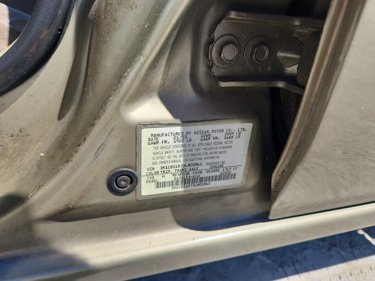 2003 Nissan Sentra Gold vin: 3N1CB51D73L800861