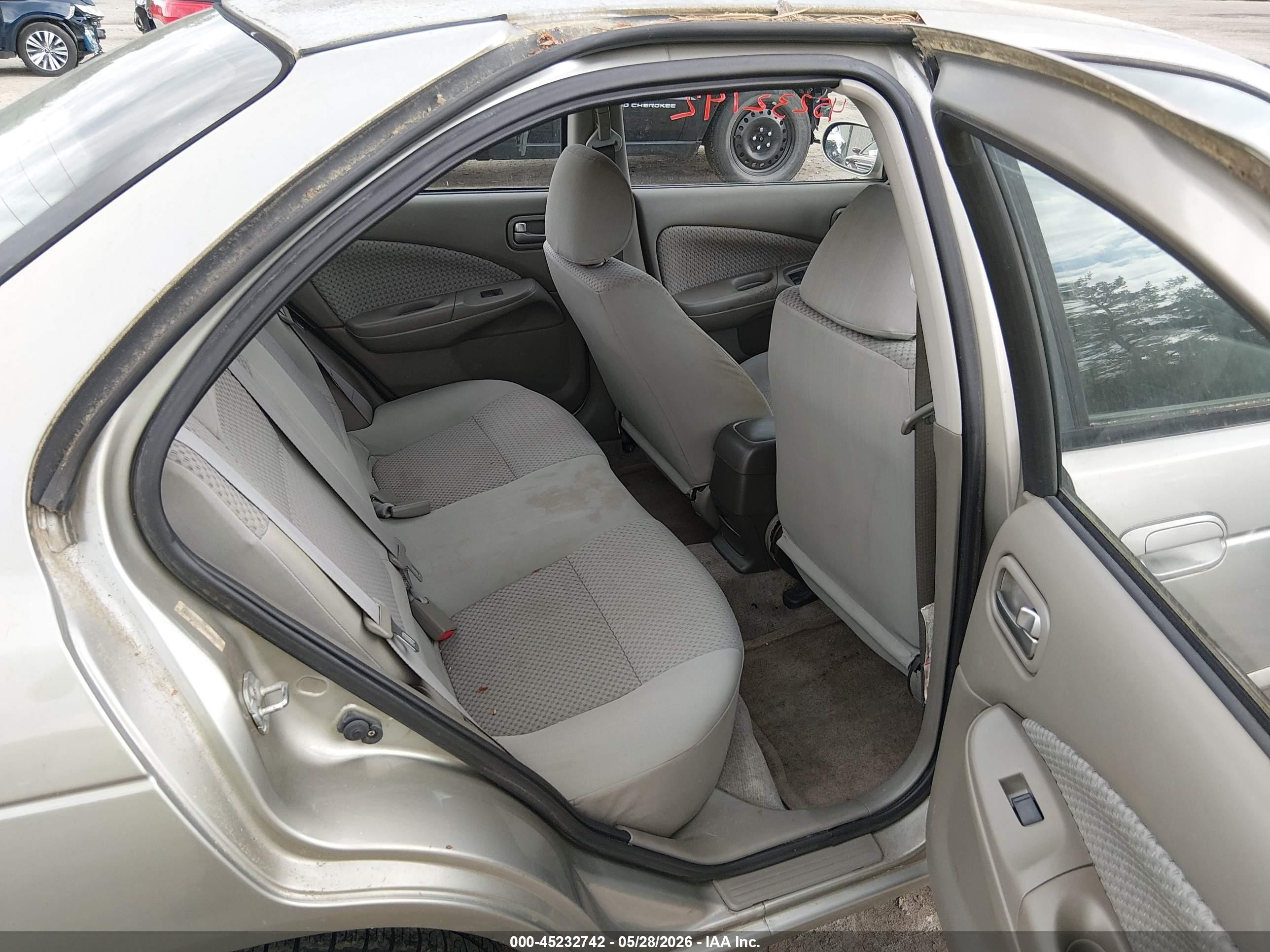 2004 Nissan Sentra 1.8s Tan vin: 3N1CB51D74L850855